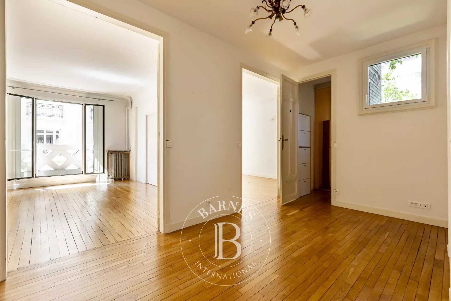 Appartement Paris 75016  -  ref 85942426 (picture 2)