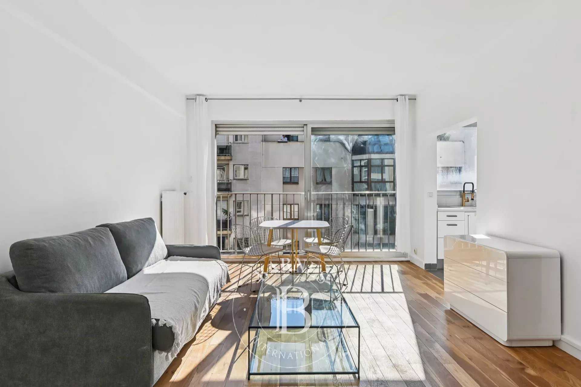 Apartment Paris 75016  -  ref 86333149 (picture 1)