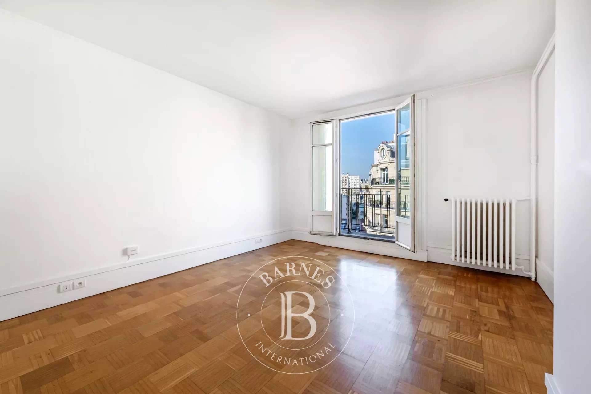 Appartement Paris 75016  -  ref 85640040 (picture 1)