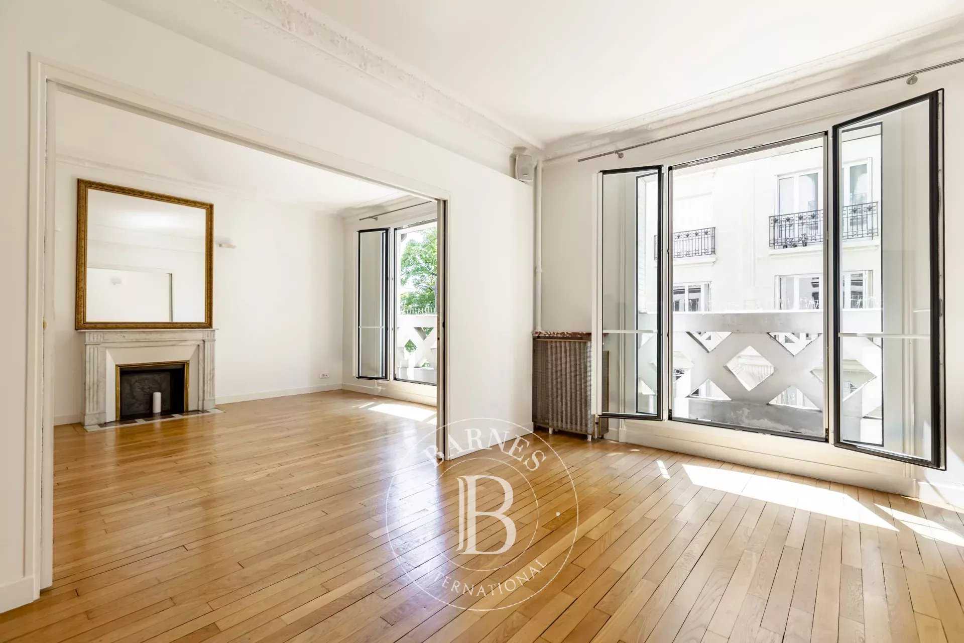 Appartement Paris 75016  -  ref 85942426 (picture 1)