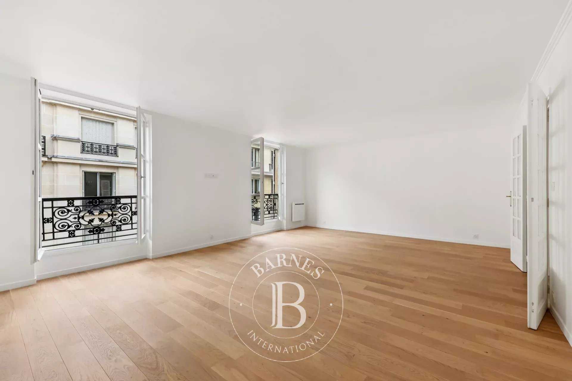 Apartment Paris 75016  -  ref 86353115 (picture 1)