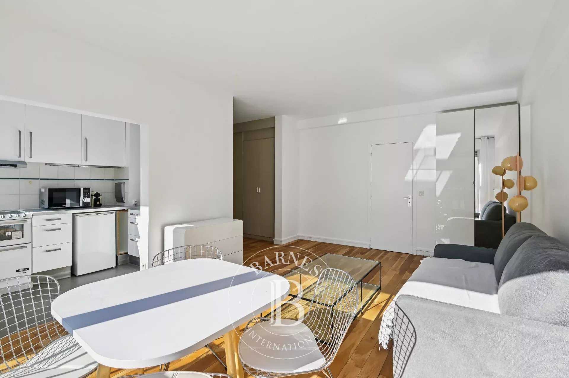 Apartment Paris 75016  -  ref 86333149 (picture 1)