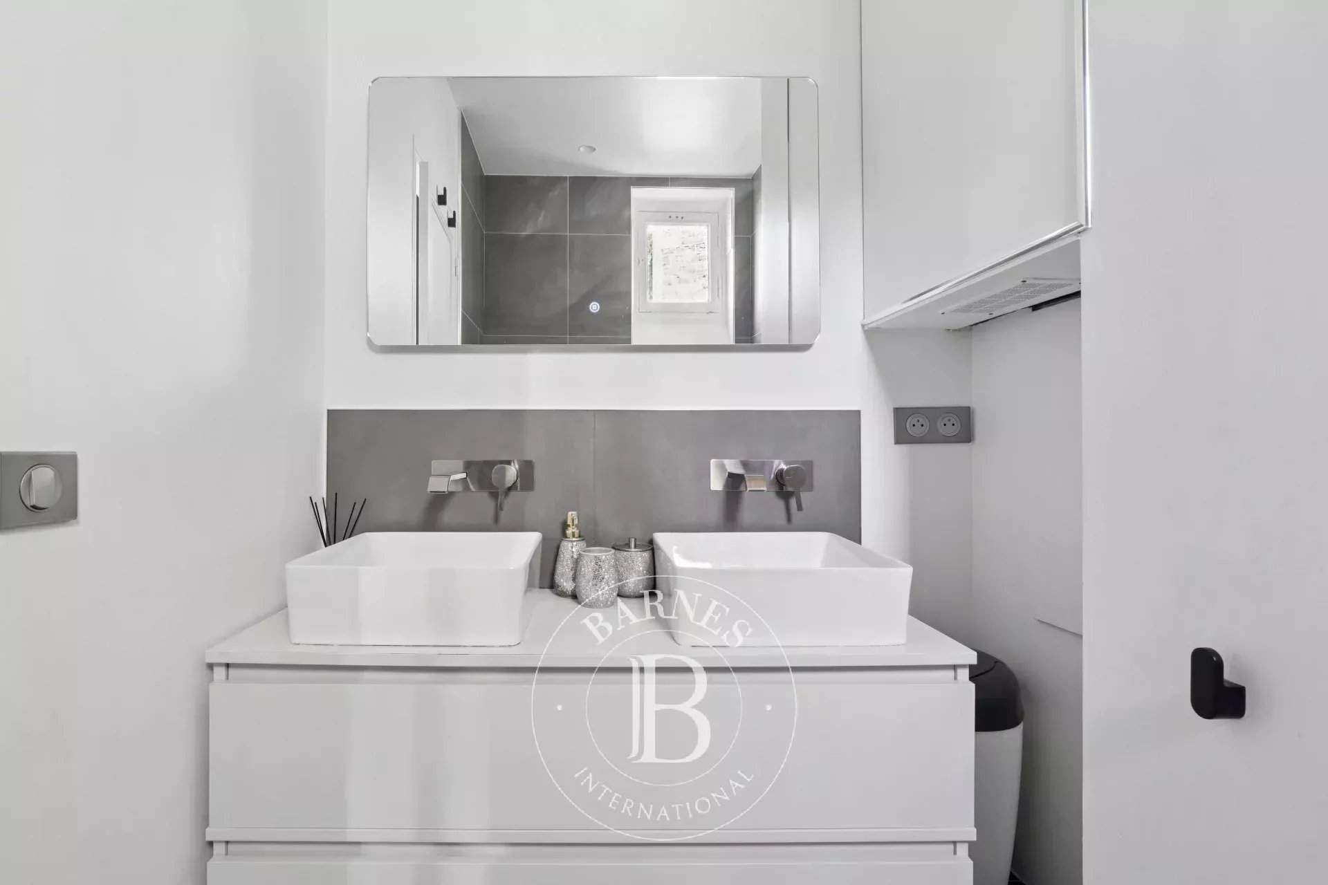 Paris  - Apartment 2 Bedrooms - picture 11