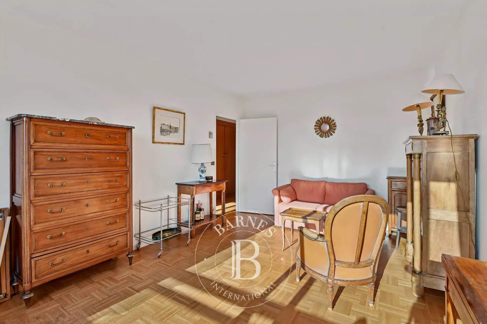 Paris  - Appartement 2 Pi&egrave;ces, 1 Chambre - picture 4