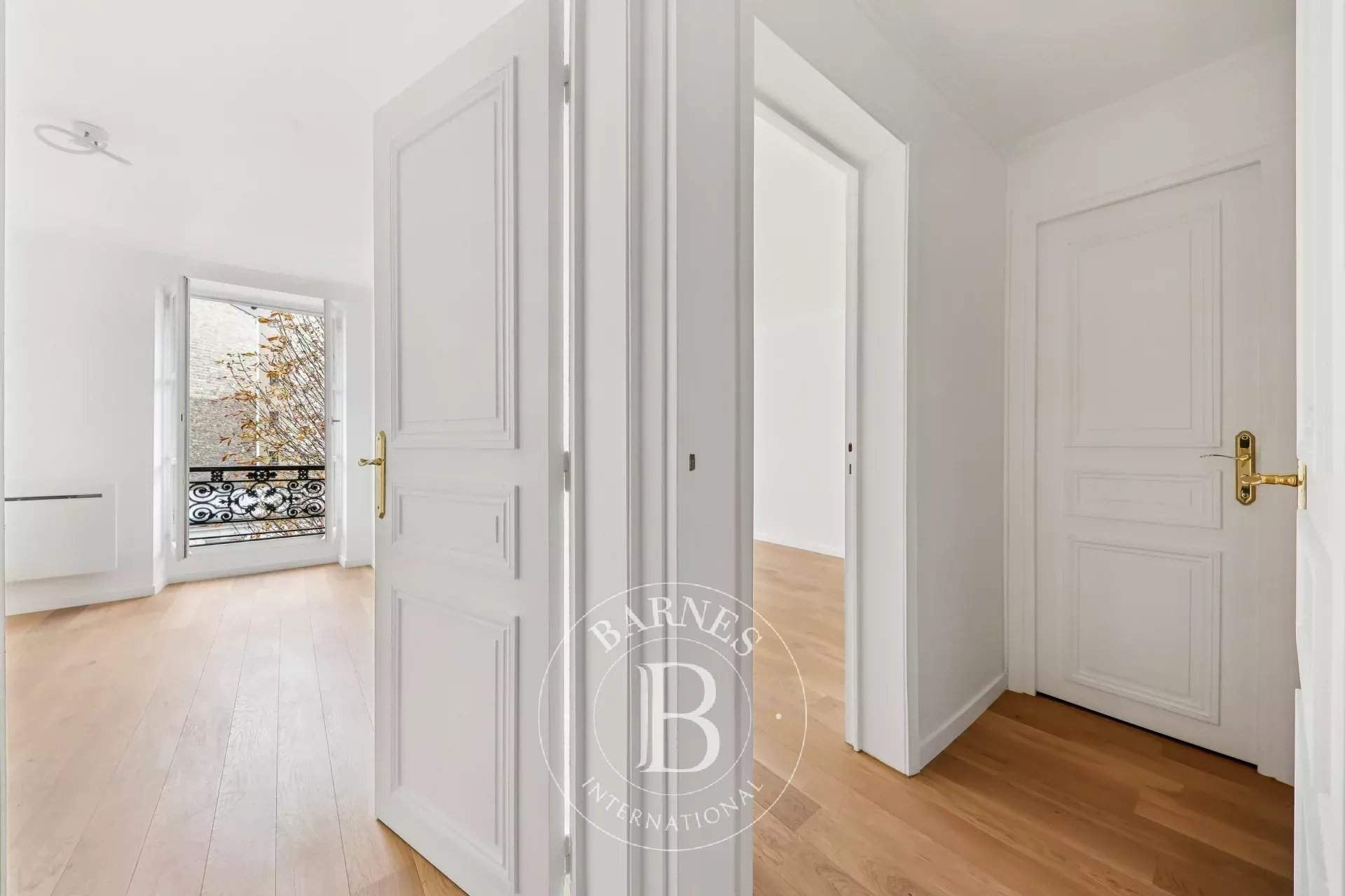 Paris  - Apartment 2 Bedrooms - picture 10