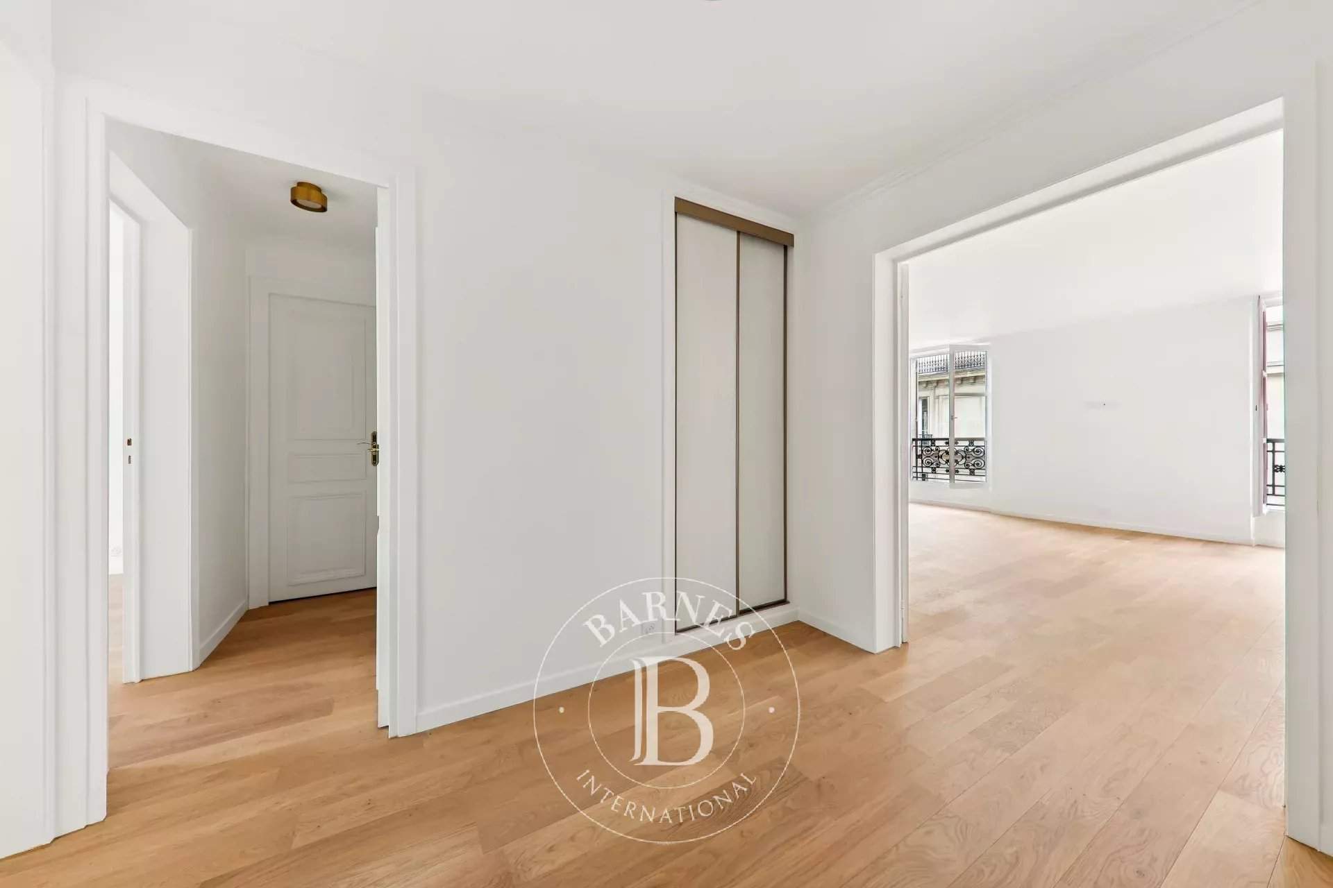 Paris  - Apartment 2 Bedrooms - picture 8