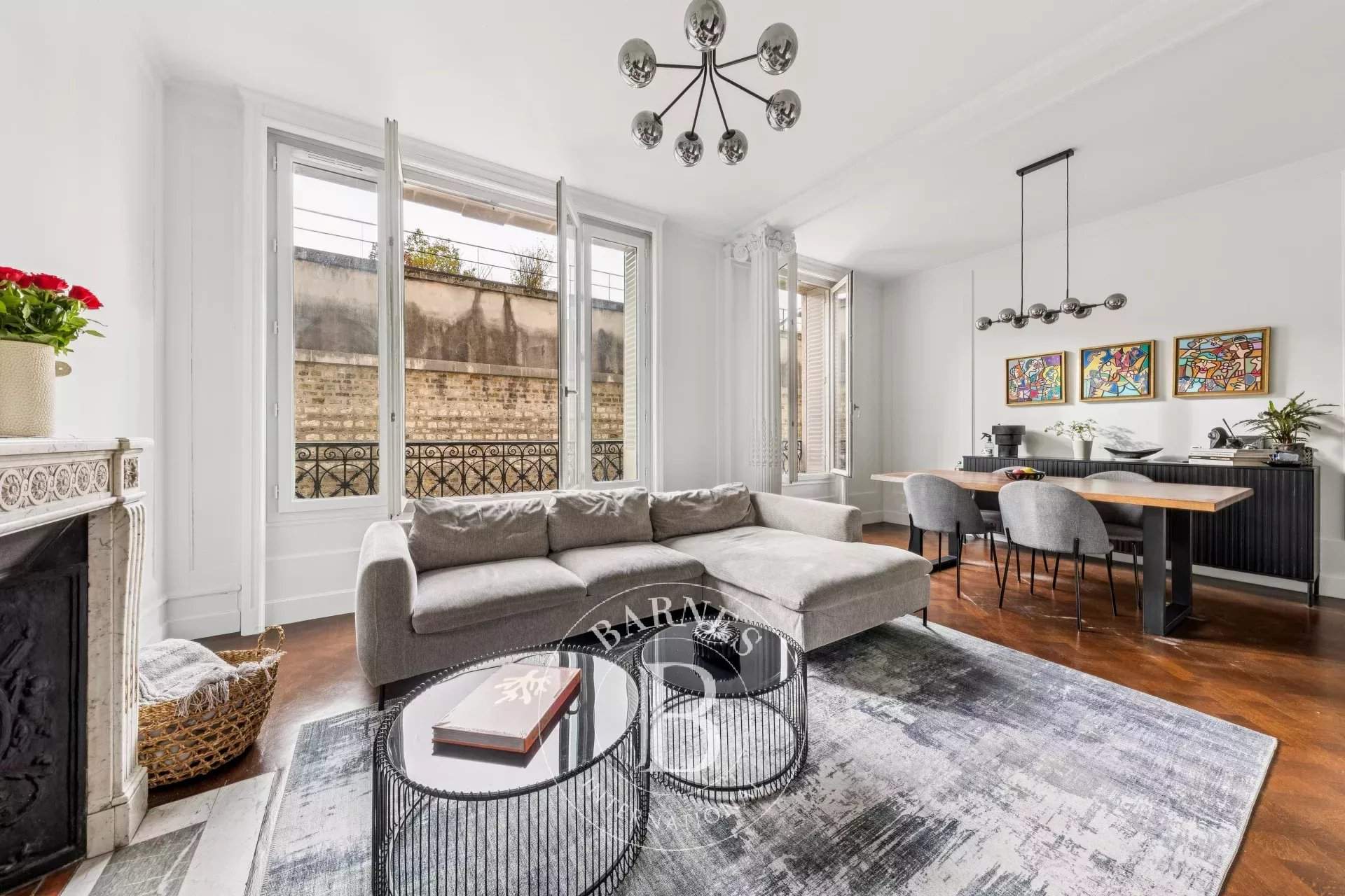 Paris  - Appartement 3 Pi&egrave;ces 2 Chambres - picture 2