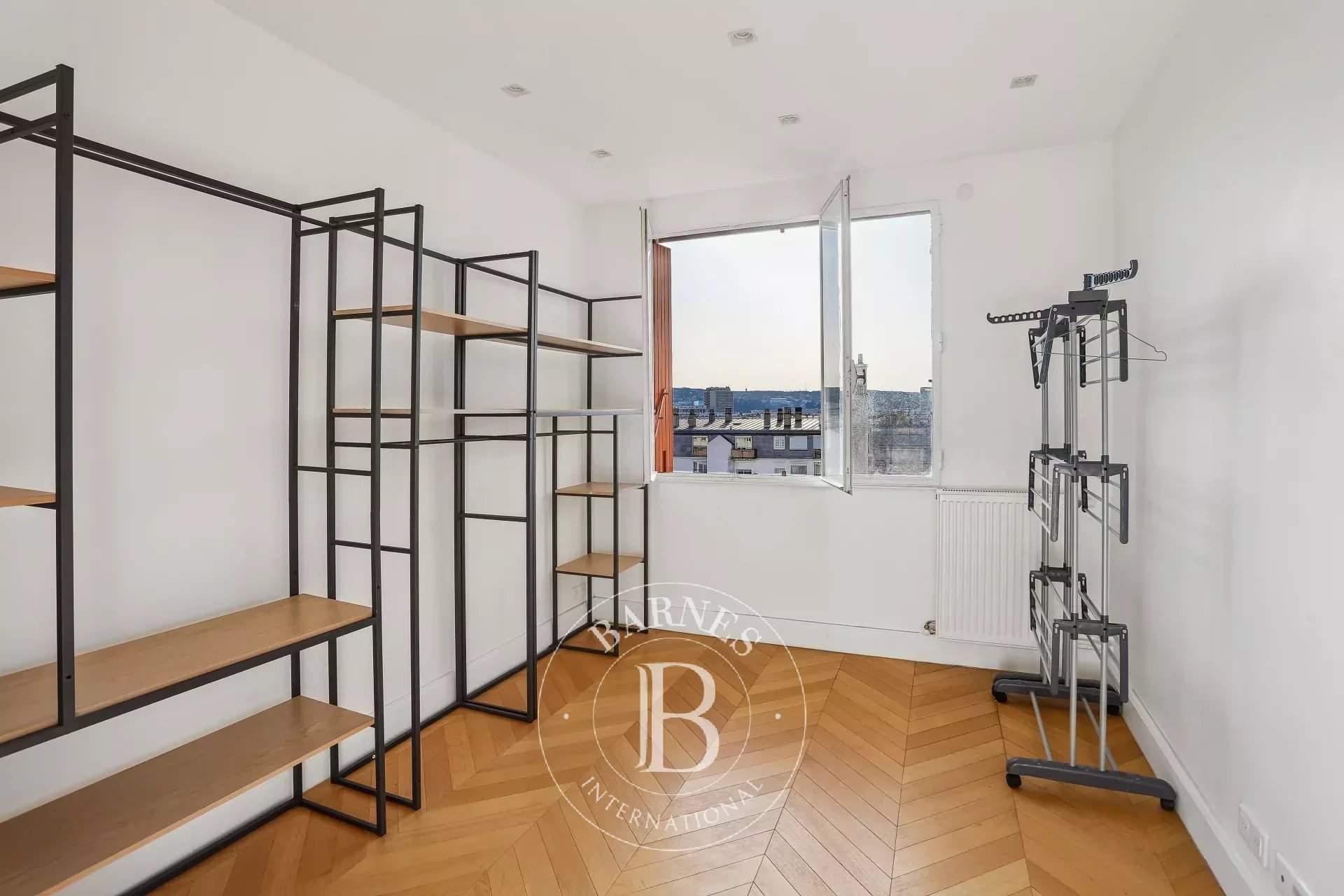 Paris  - Apartment 3 Bedrooms - picture 8