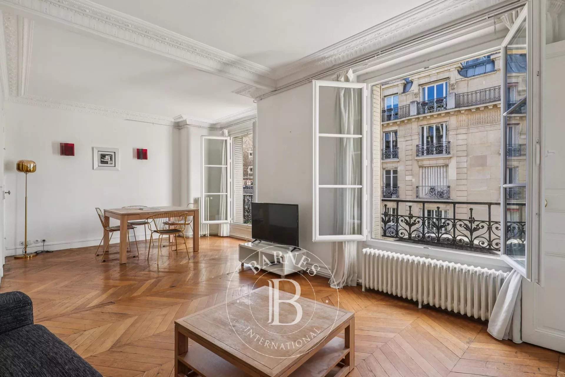Paris  - Apartment 2 Bedrooms - picture 2