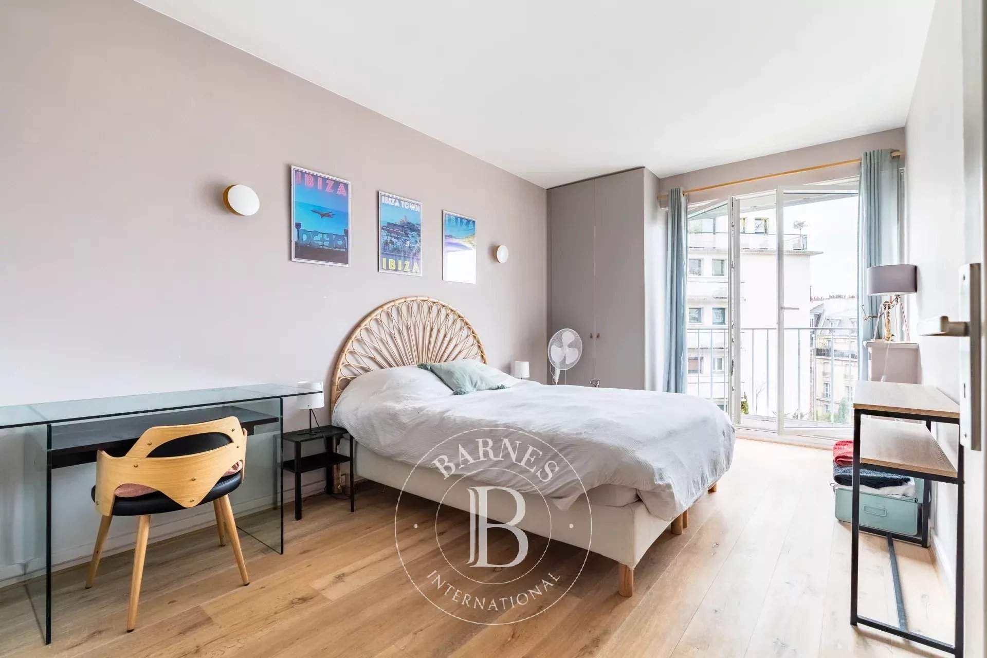 Paris  - Apartment 2 Bedrooms - picture 12