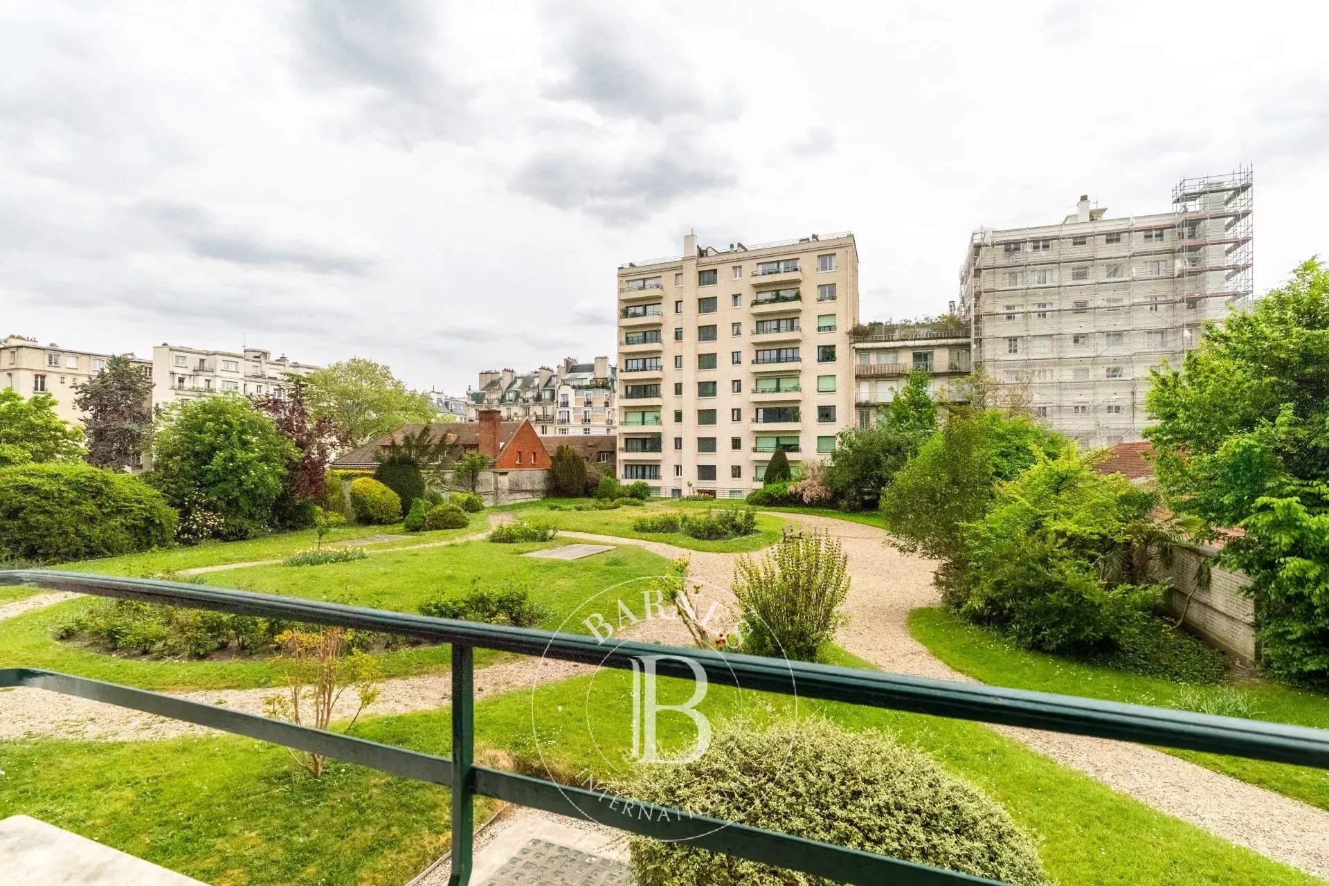 Paris  - Apartment 2 Bedrooms - picture 12