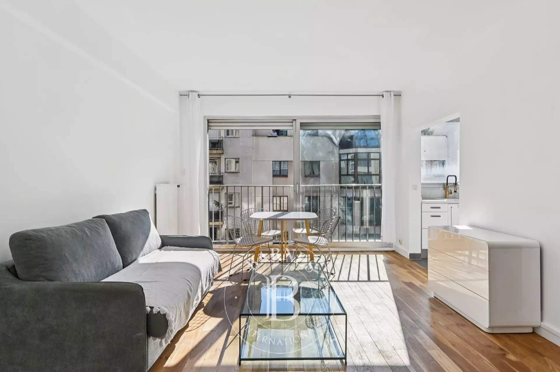 Paris  - Apartment  - picture 1