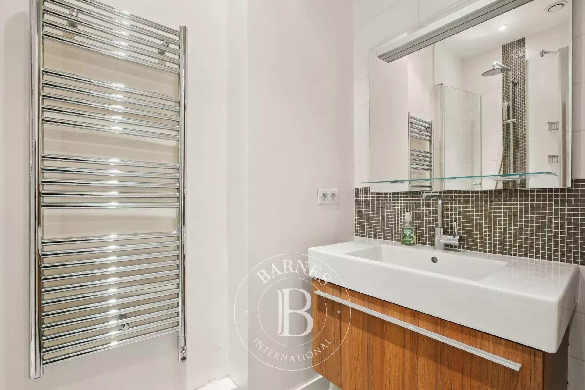 Paris  - Appartement 4 Pi&egrave;ces 2 Chambres - picture 8