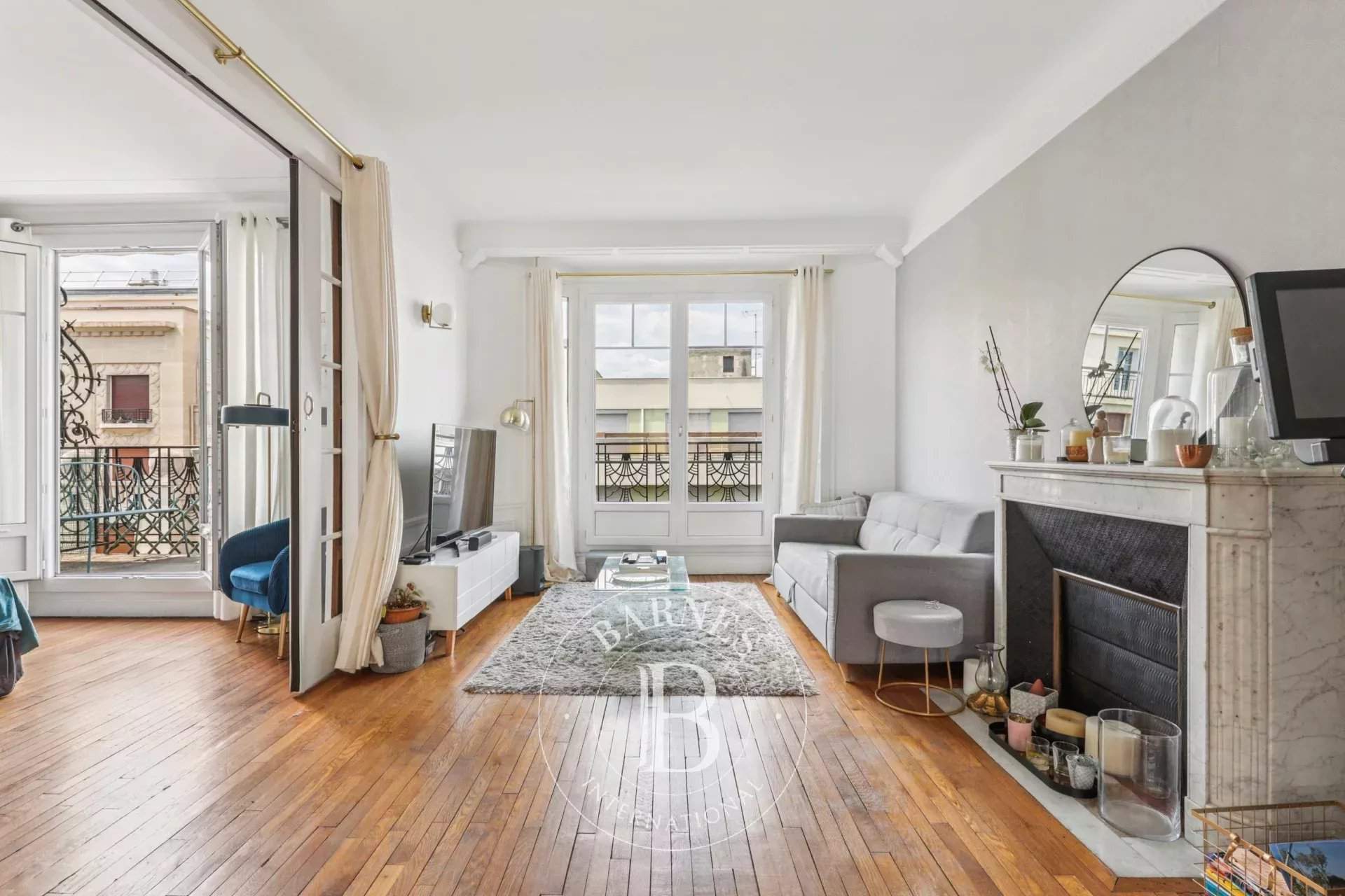 Paris  - Apartment  - picture 1