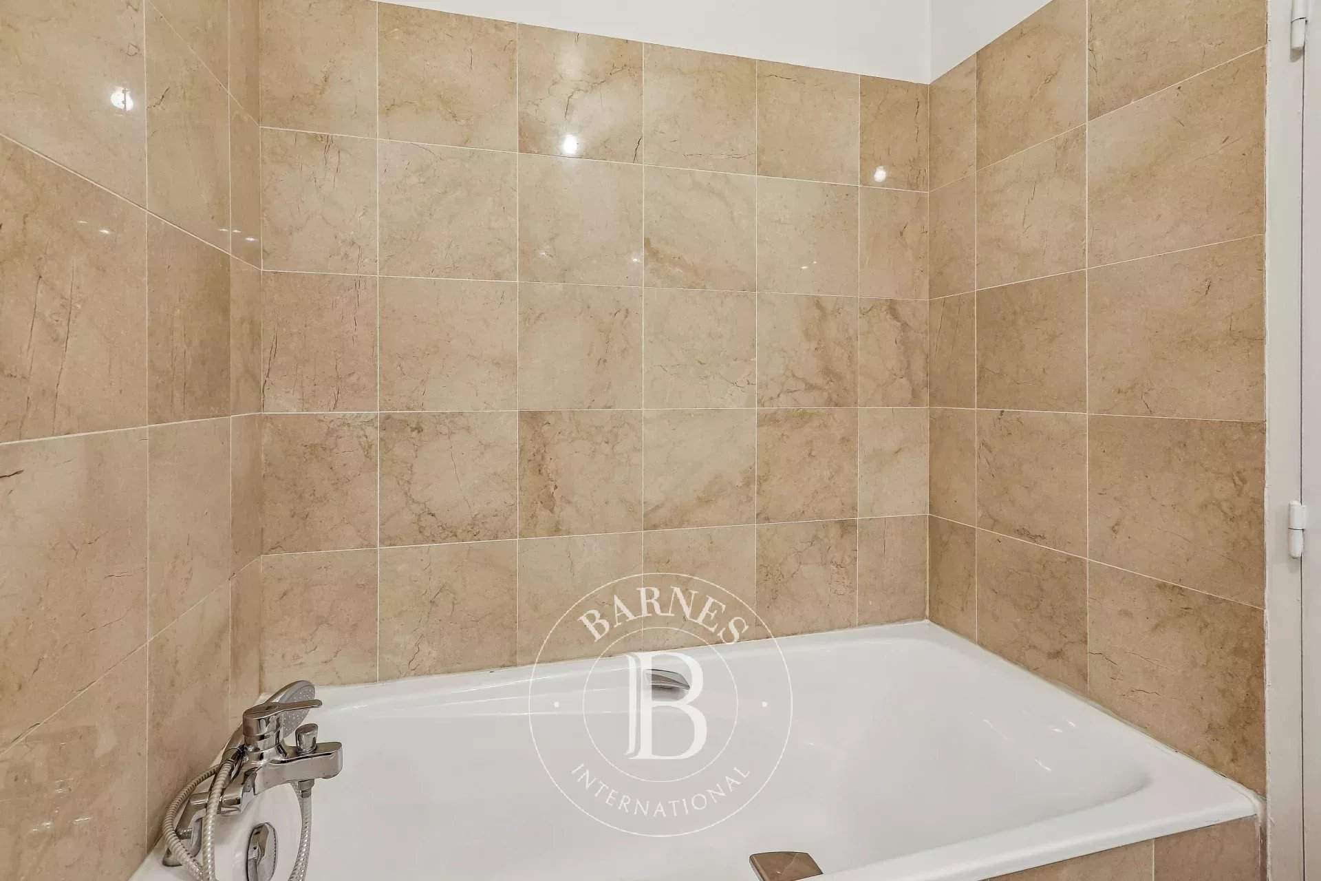 Paris  - Appartement 4 Pi&egrave;ces 2 Chambres - picture 15