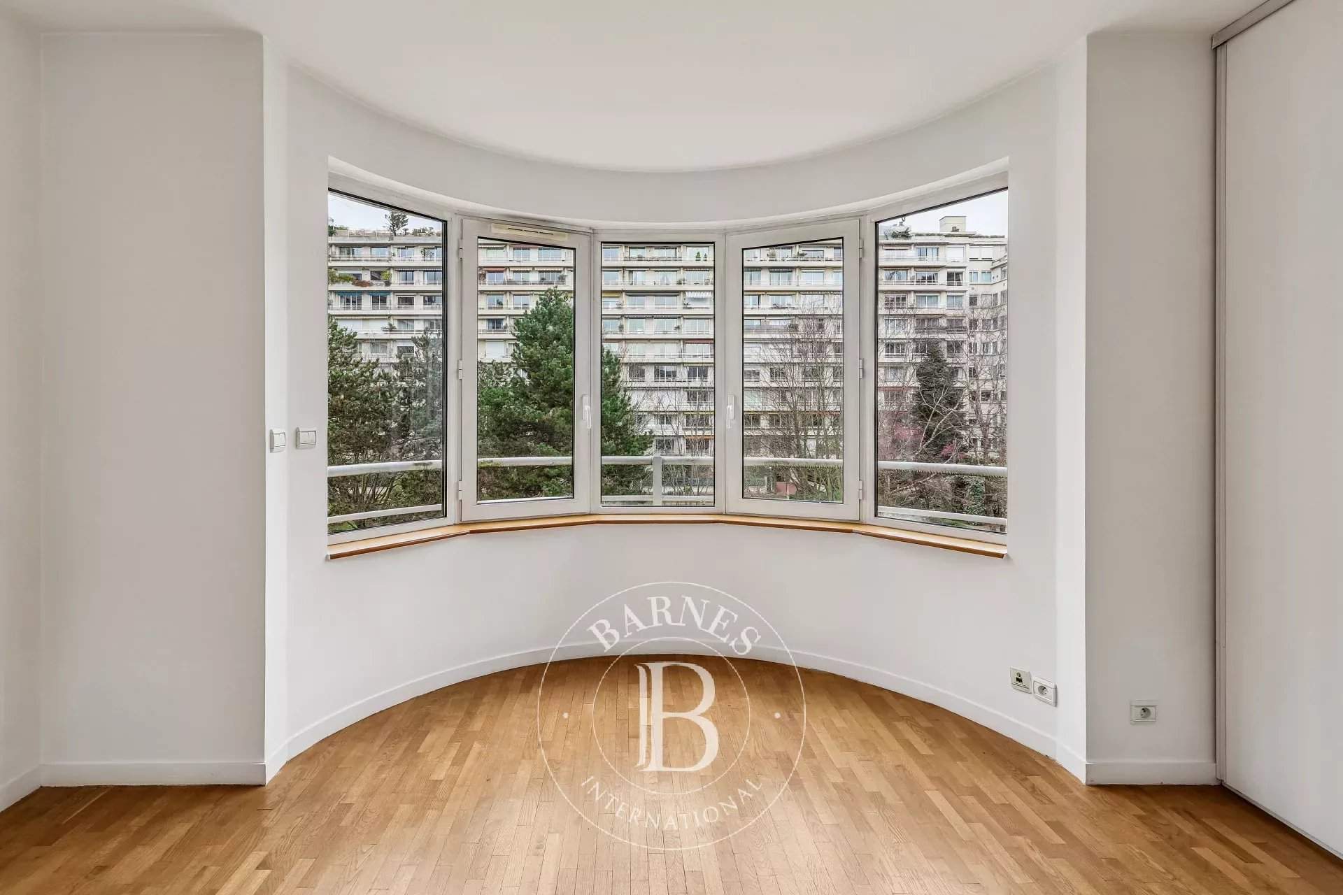 Paris  - Appartement 4 Pi&egrave;ces 2 Chambres - picture 11