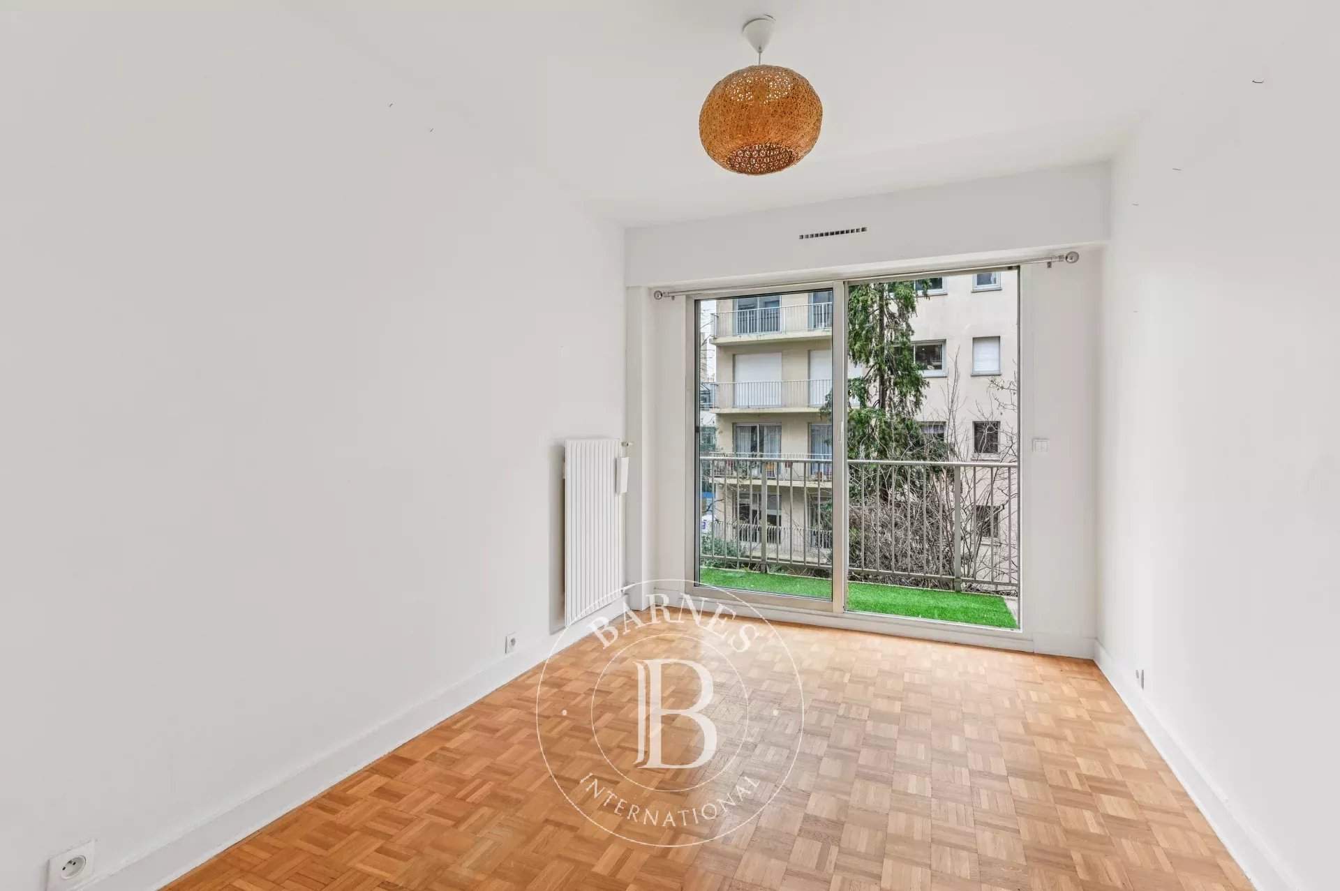 Paris  - Appartement 3 Pi&egrave;ces 2 Chambres - picture 10