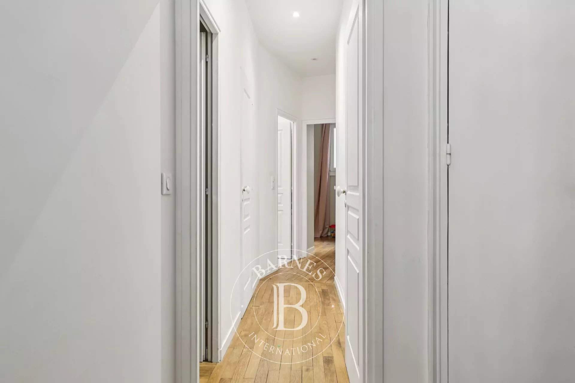 Paris  - Apartment 2 Bedrooms - picture 13