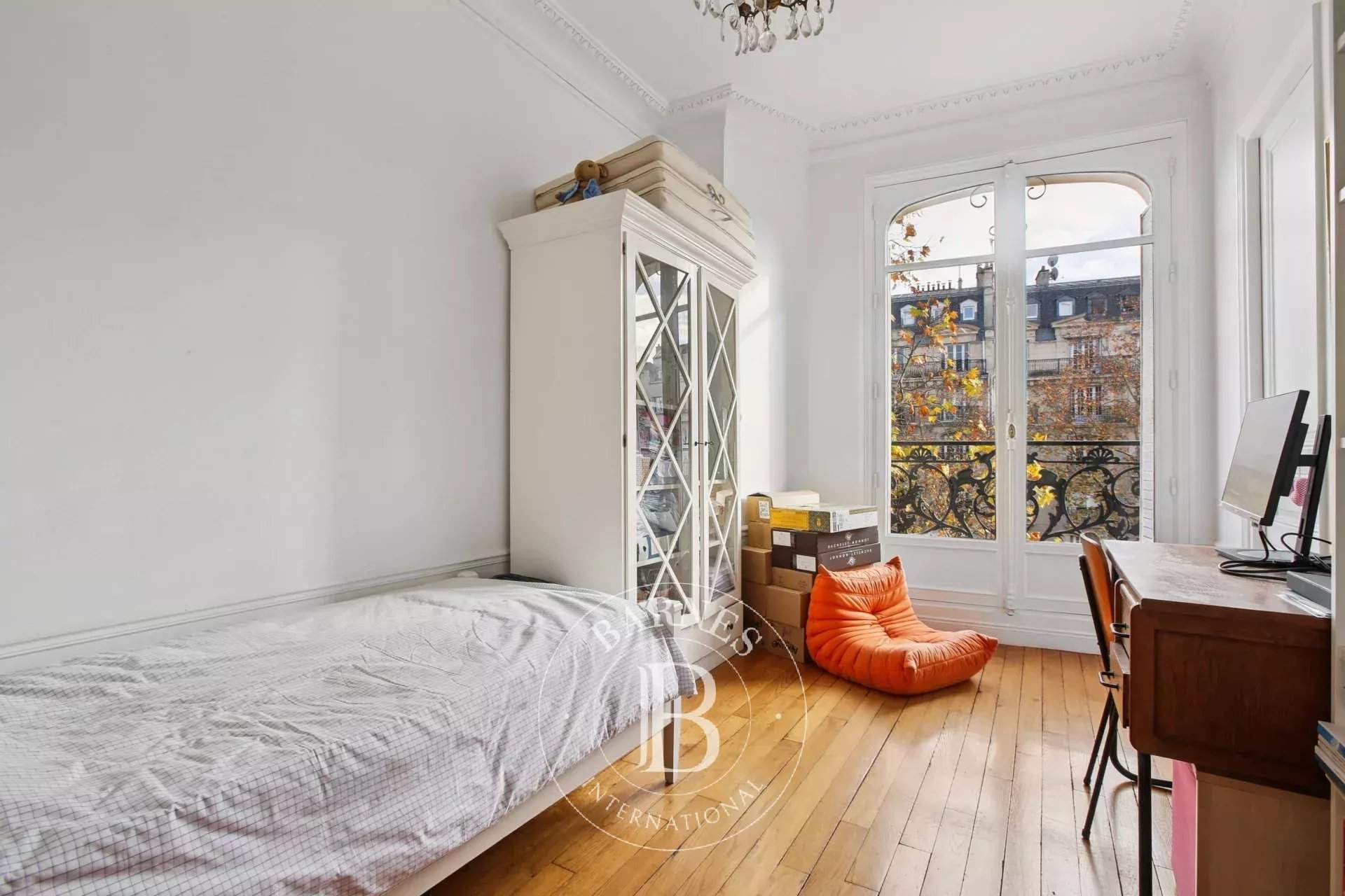 Paris  - Appartement 4 Pi&egrave;ces 2 Chambres - picture 7