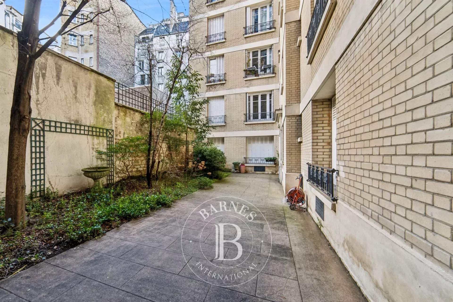 Paris  - Appartement 2 Pi&egrave;ces, 1 Chambre - picture 9