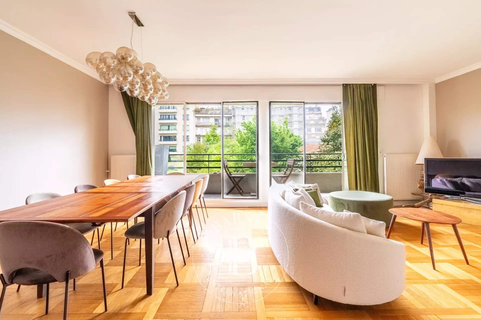 Paris  - Apartment 2 Bedrooms - picture 1