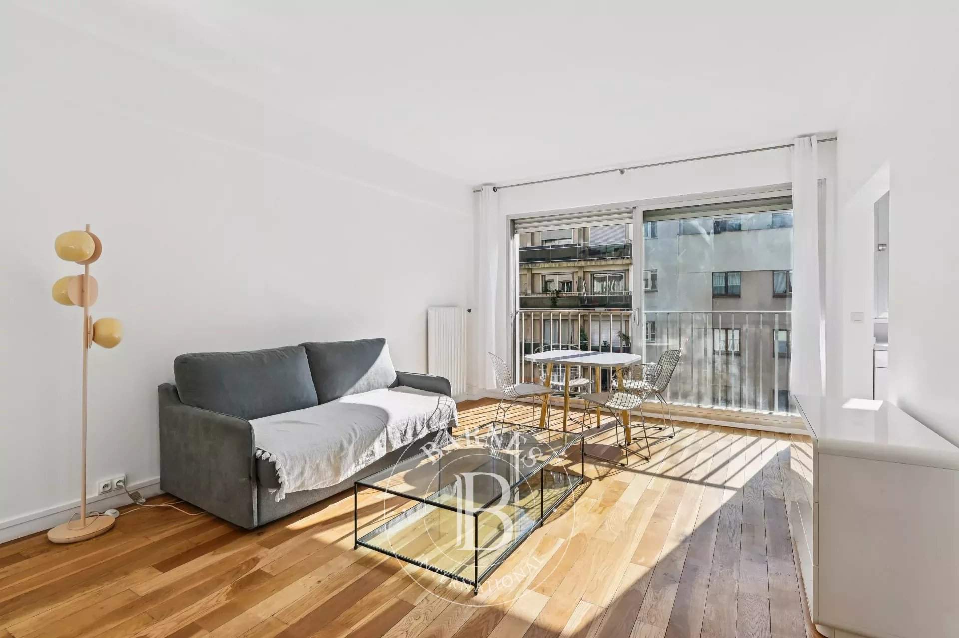 Paris  - Apartment  - picture 2