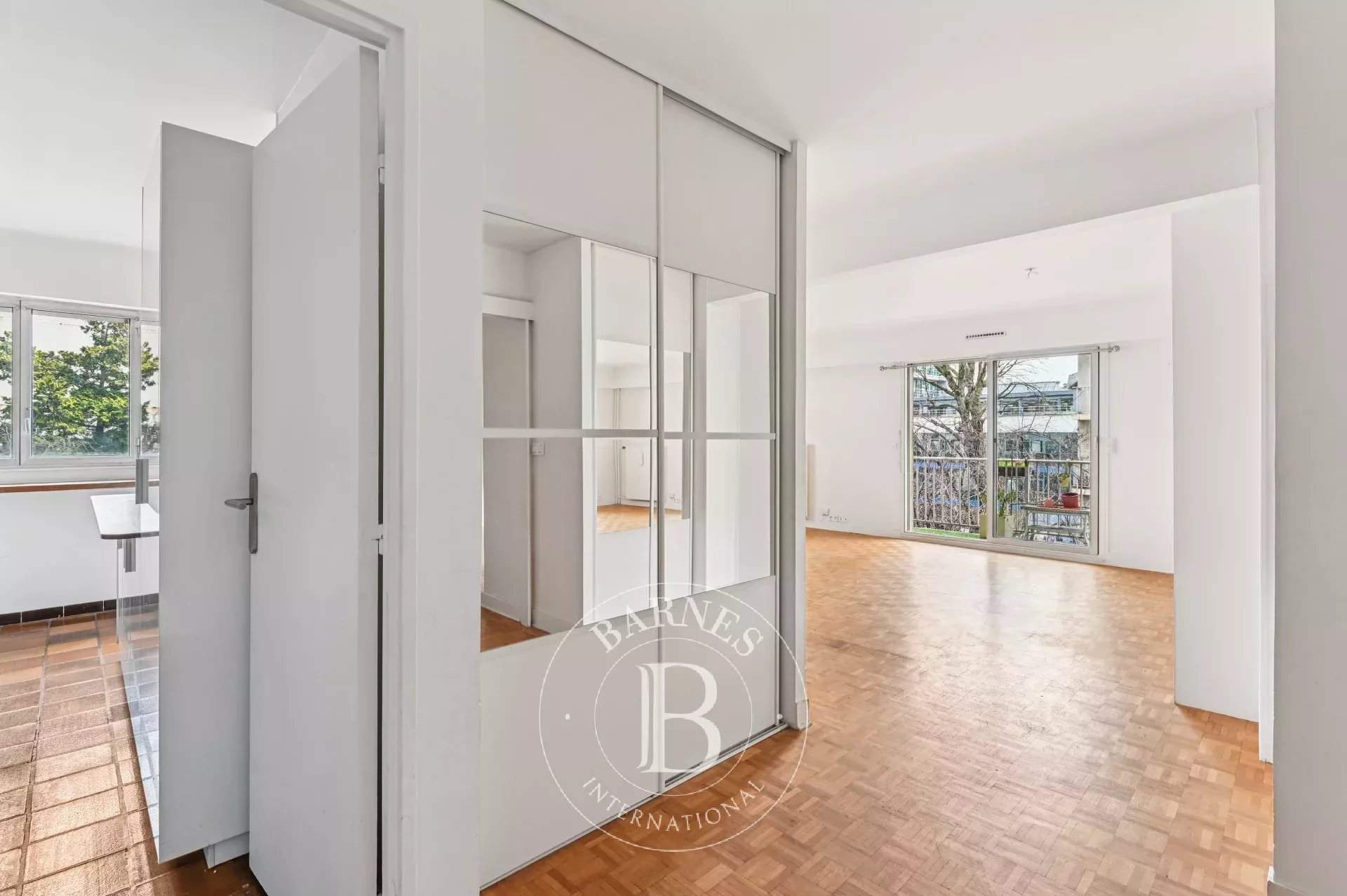 Paris  - Appartement 3 Pi&egrave;ces 2 Chambres - picture 9