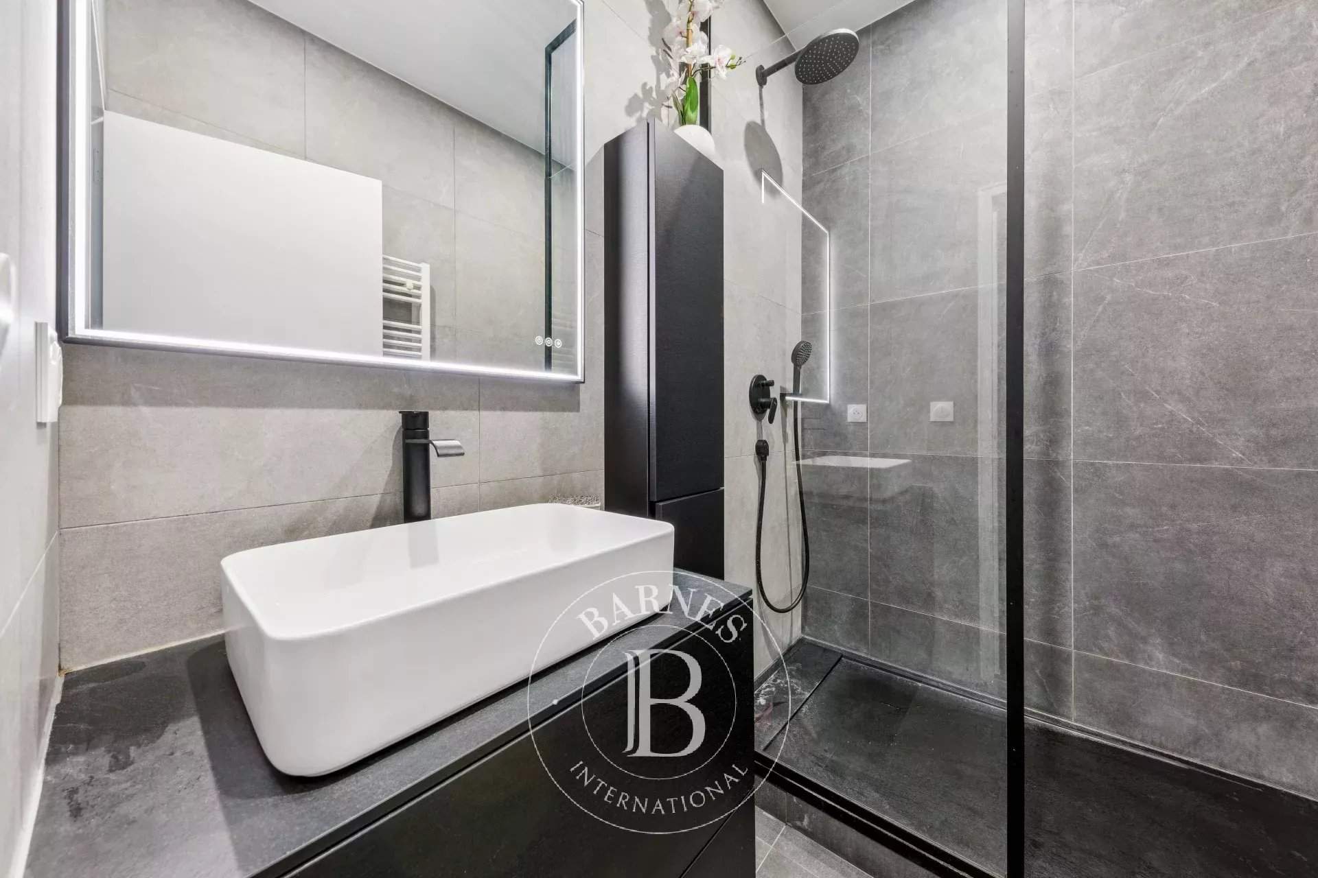 Paris  - Appartement 3 Pi&egrave;ces 2 Chambres - picture 8