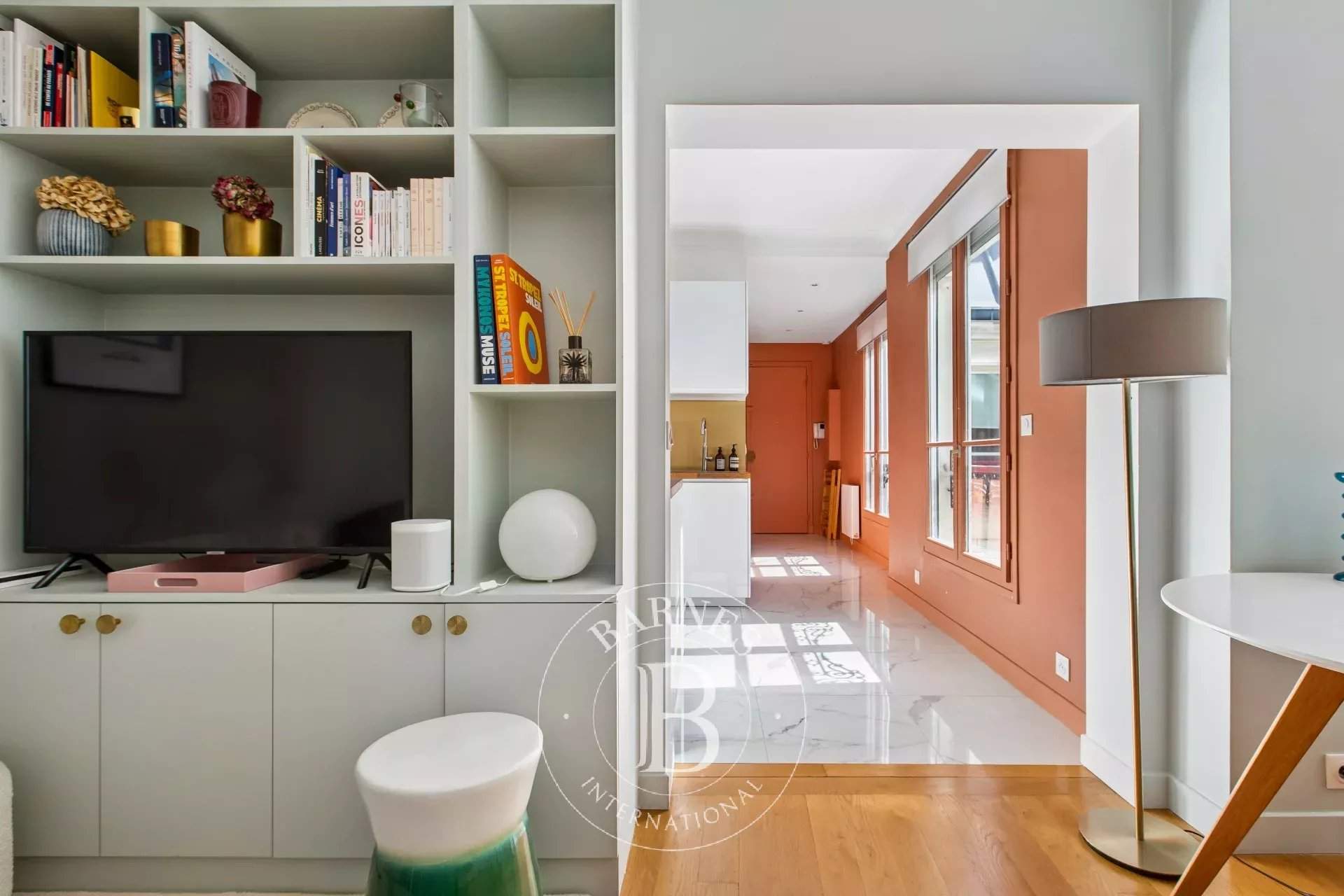 Paris  - Appartement 2 Pi&egrave;ces, 1 Chambre - picture 1