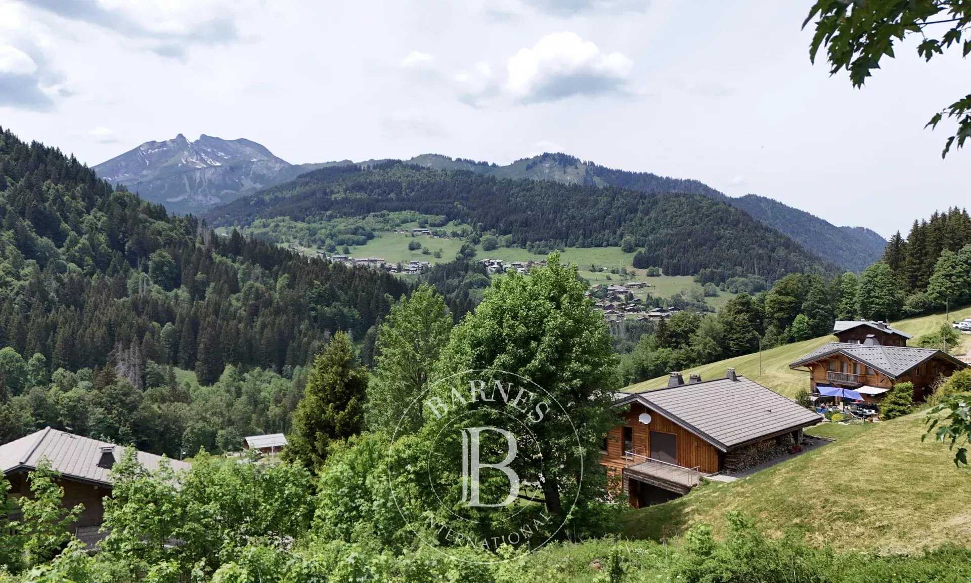 Les Gets  - Terrain constructible 