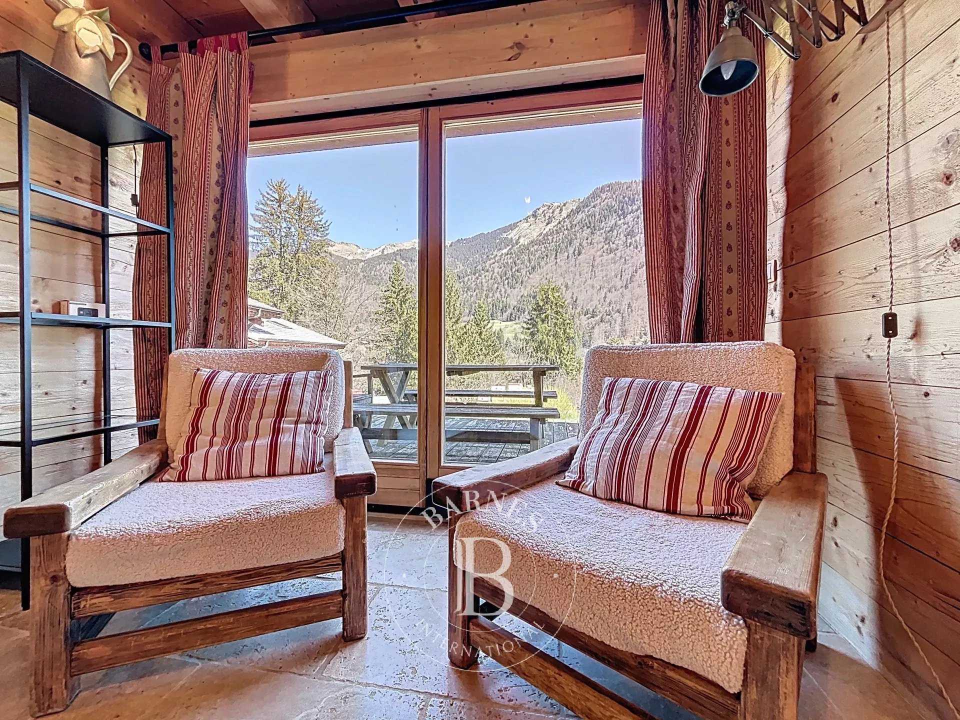 Essert-Romand  - Chalet 7 Pi&egrave;ces 5 Chambres