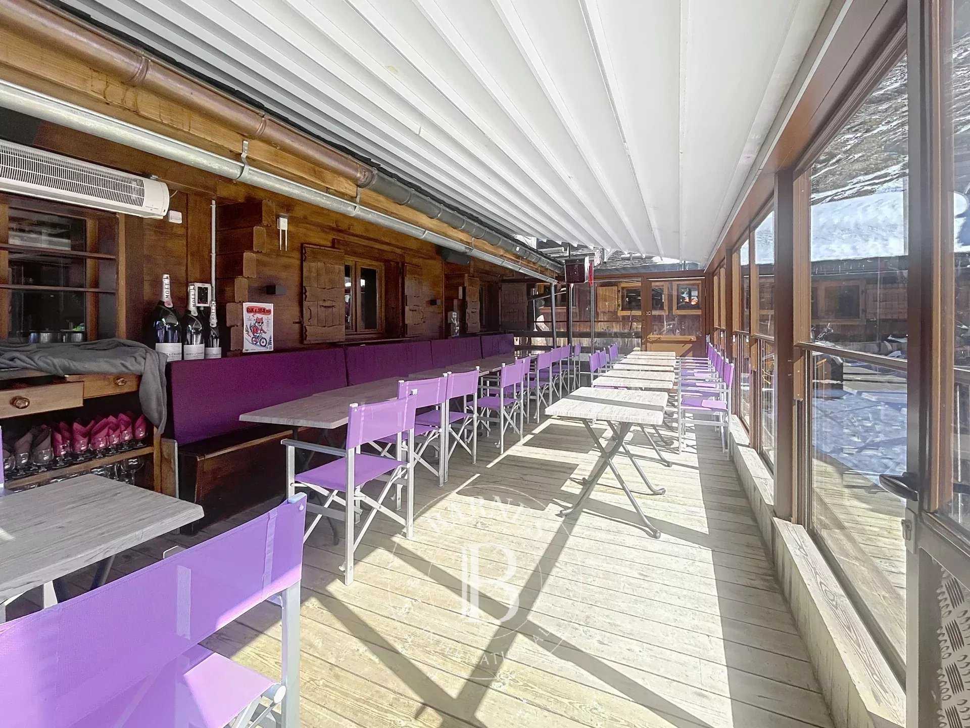 Montriond  - Commerce 5 Pièces