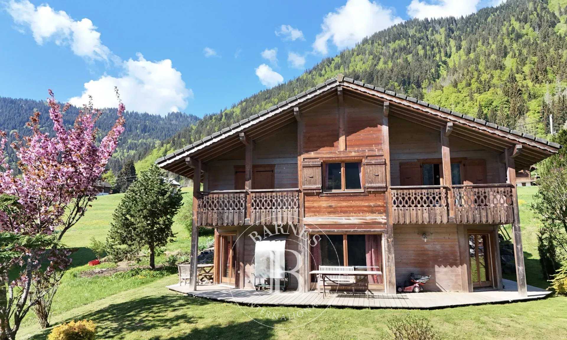 Chalet Essert-Romand  -  ref 85767863 (picture 1)