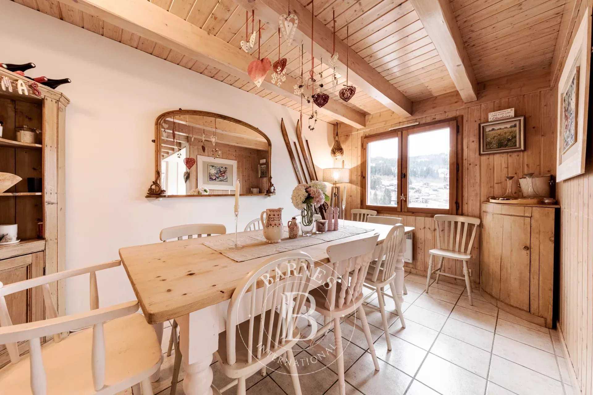 Chalet Les Gets  -  ref 85661906 (picture 2)
