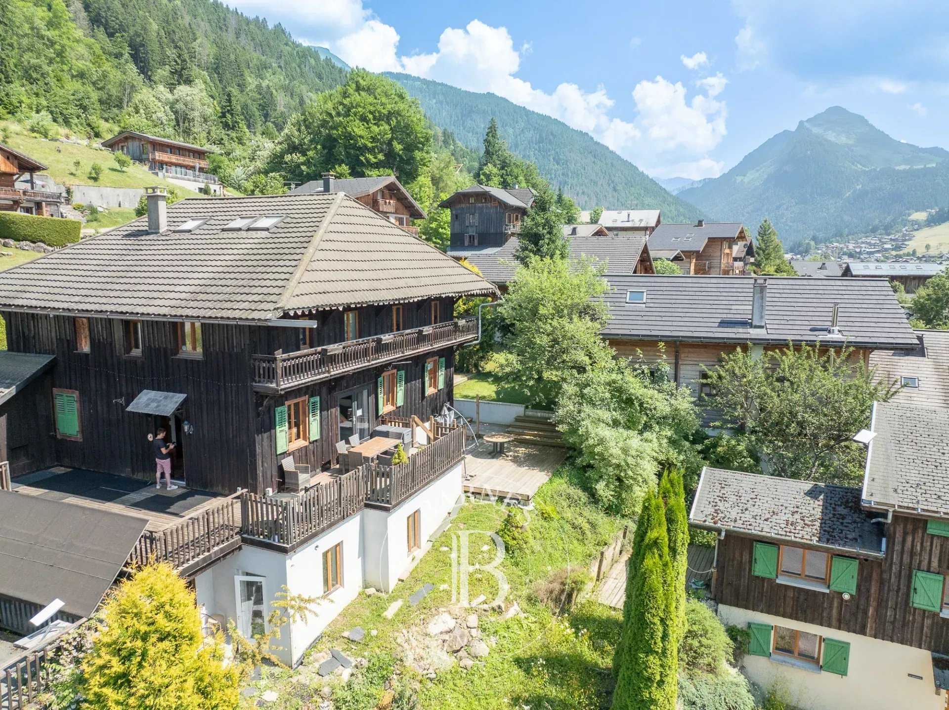 Montriond  - Chalet 11 Pi&egrave;ces 9 Chambres
