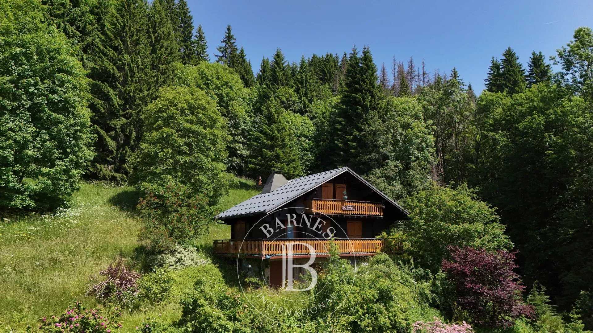 Chalet Les Gets  -  ref 85976083 (picture 2)