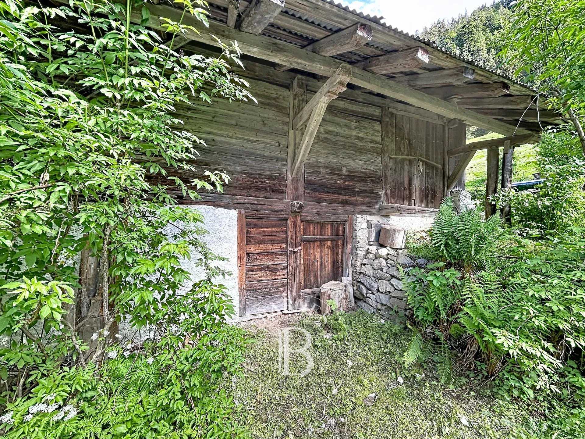Chalet Essert-Romand  -  ref 87087357 (picture 1)