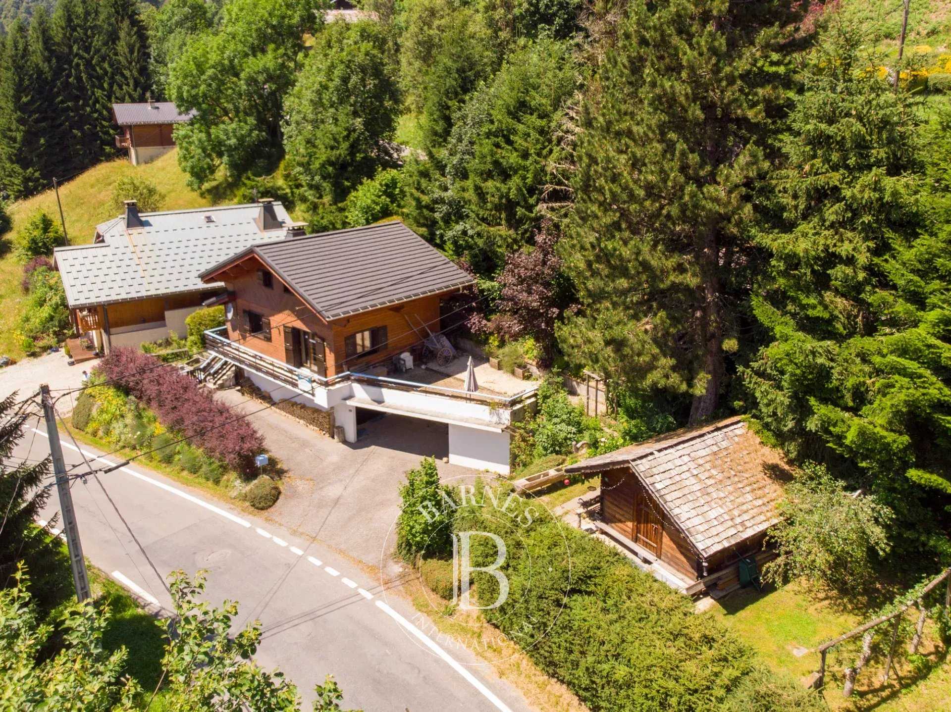 Chalet Les Gets  -  ref 85169649 (picture 1)