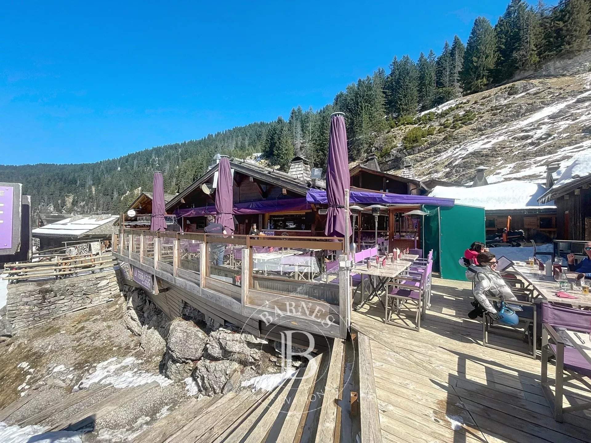 Montriond  - Commerce 5 Pièces - picture 17