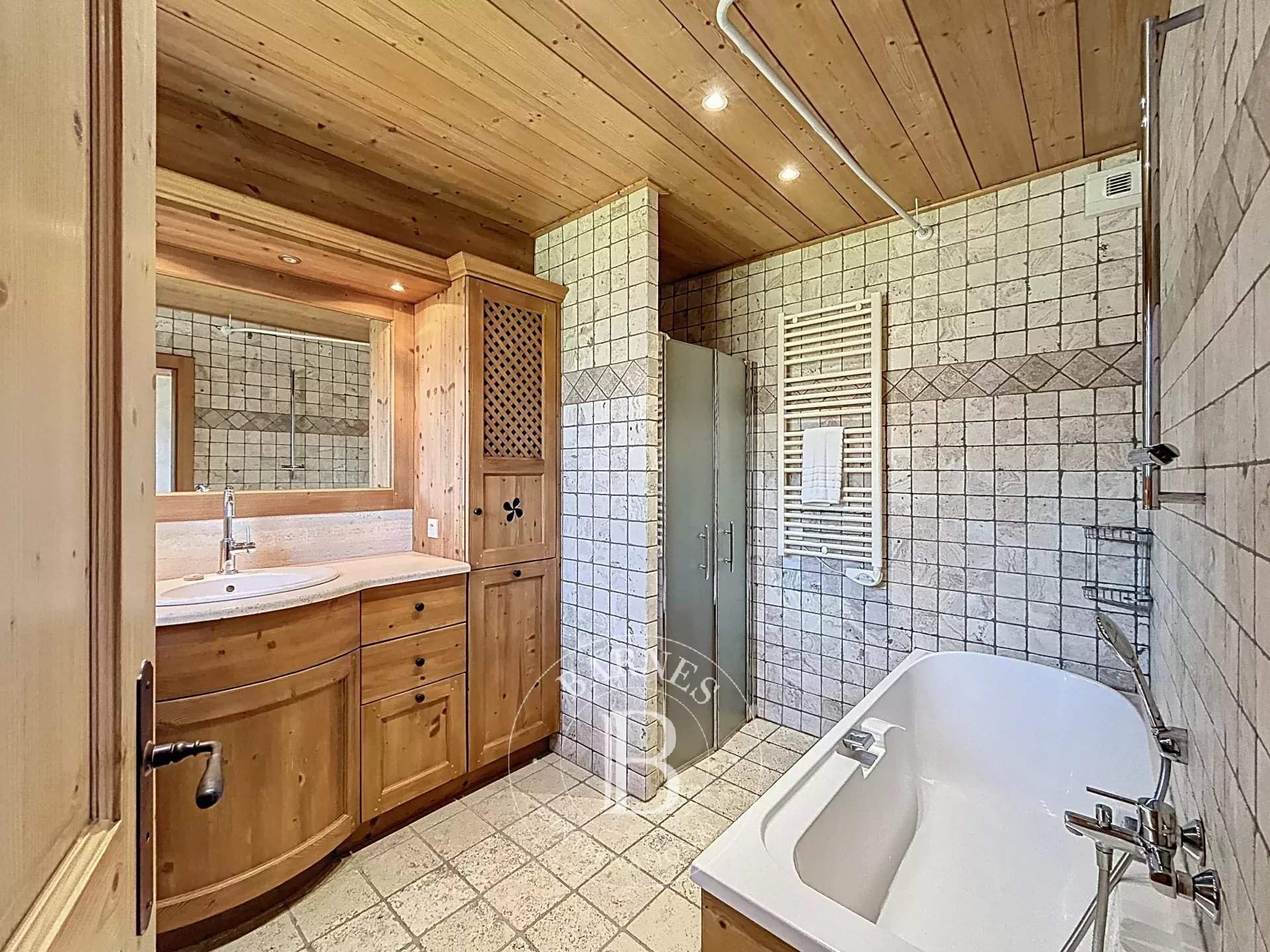 Les Gets  - Housing estate 15 Bedrooms - picture 17