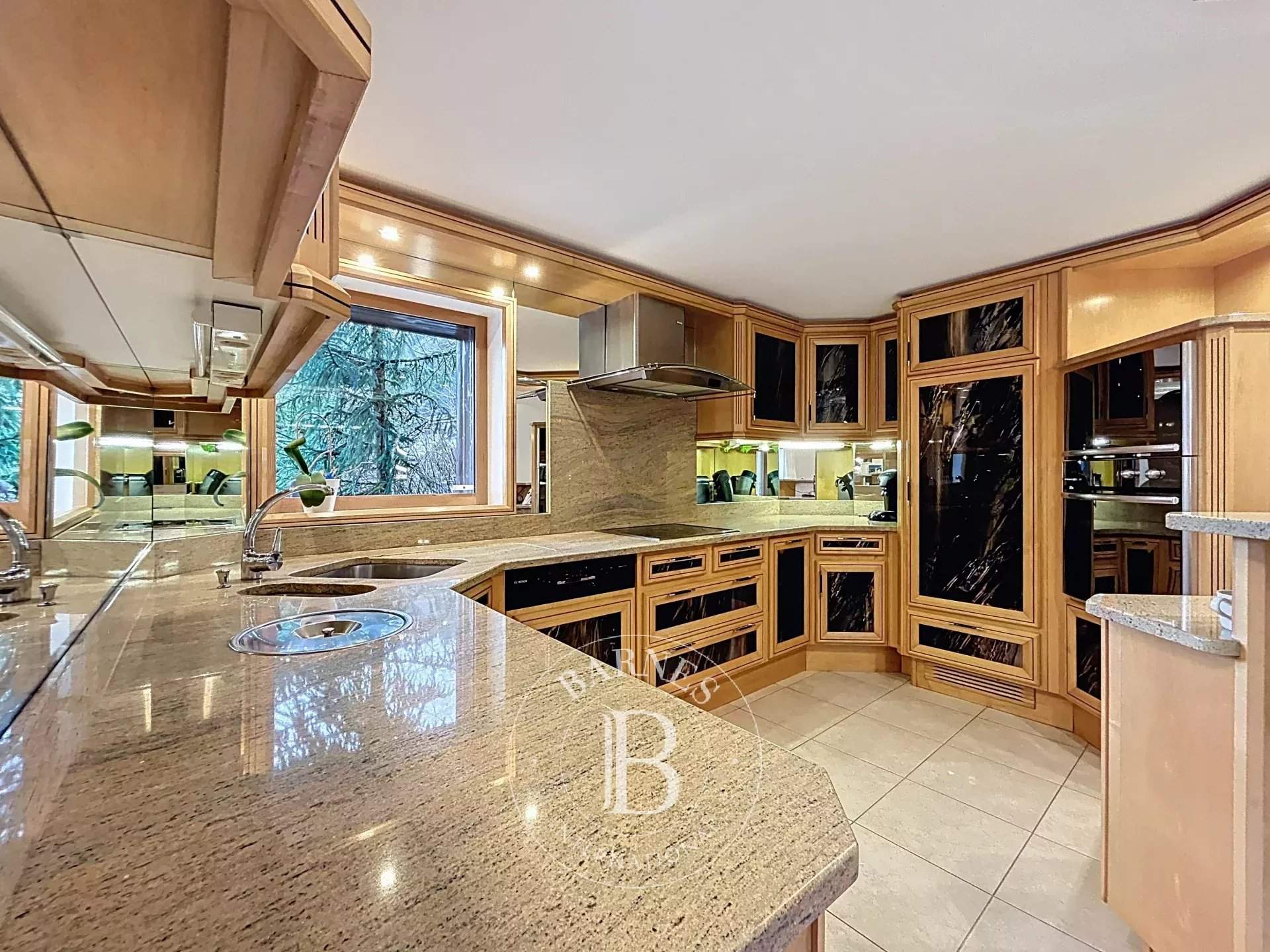 Morzine  - Chalet 4 Bedrooms - picture 9