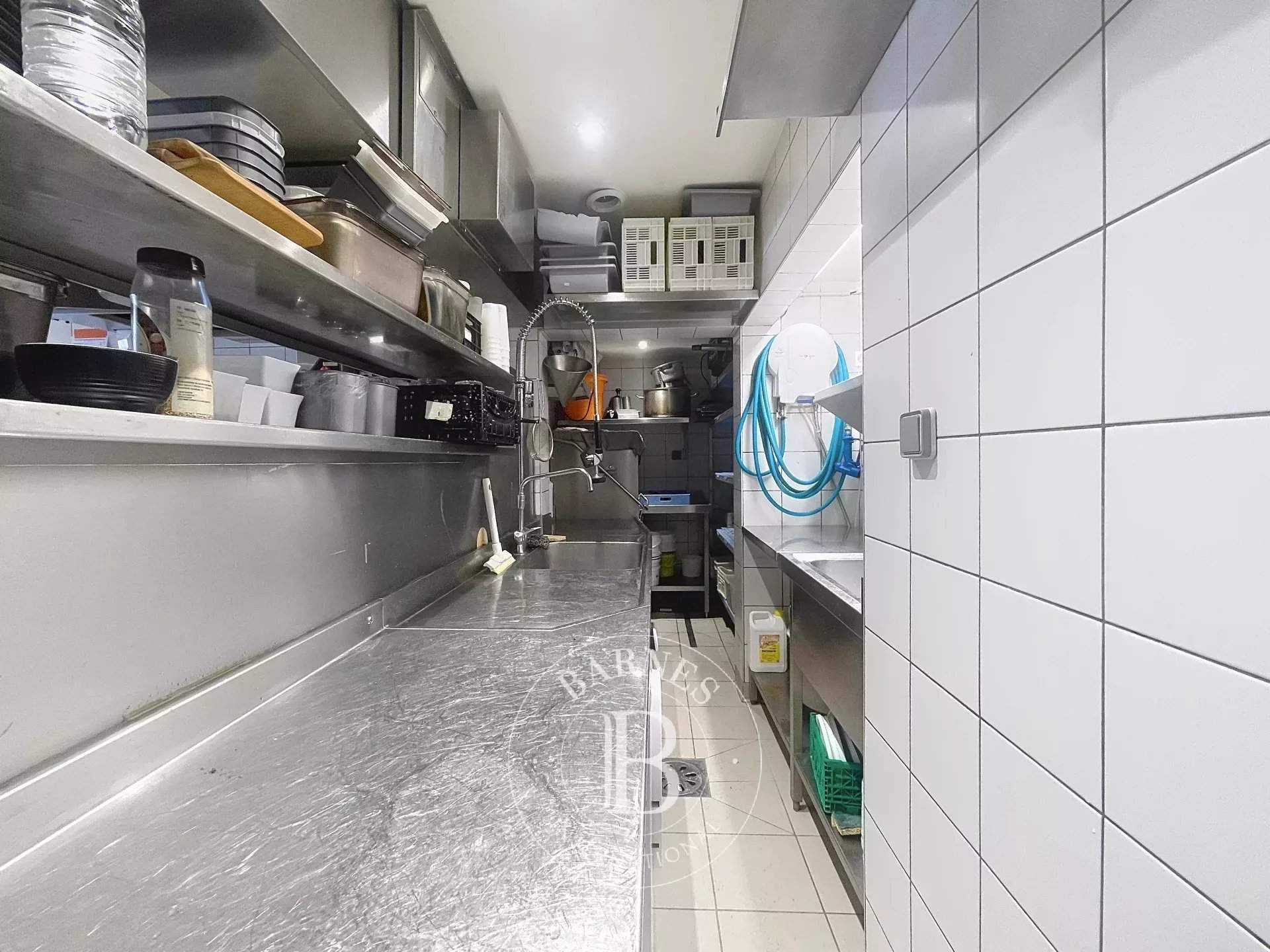 Montriond  - Commerce 5 Pièces - picture 12