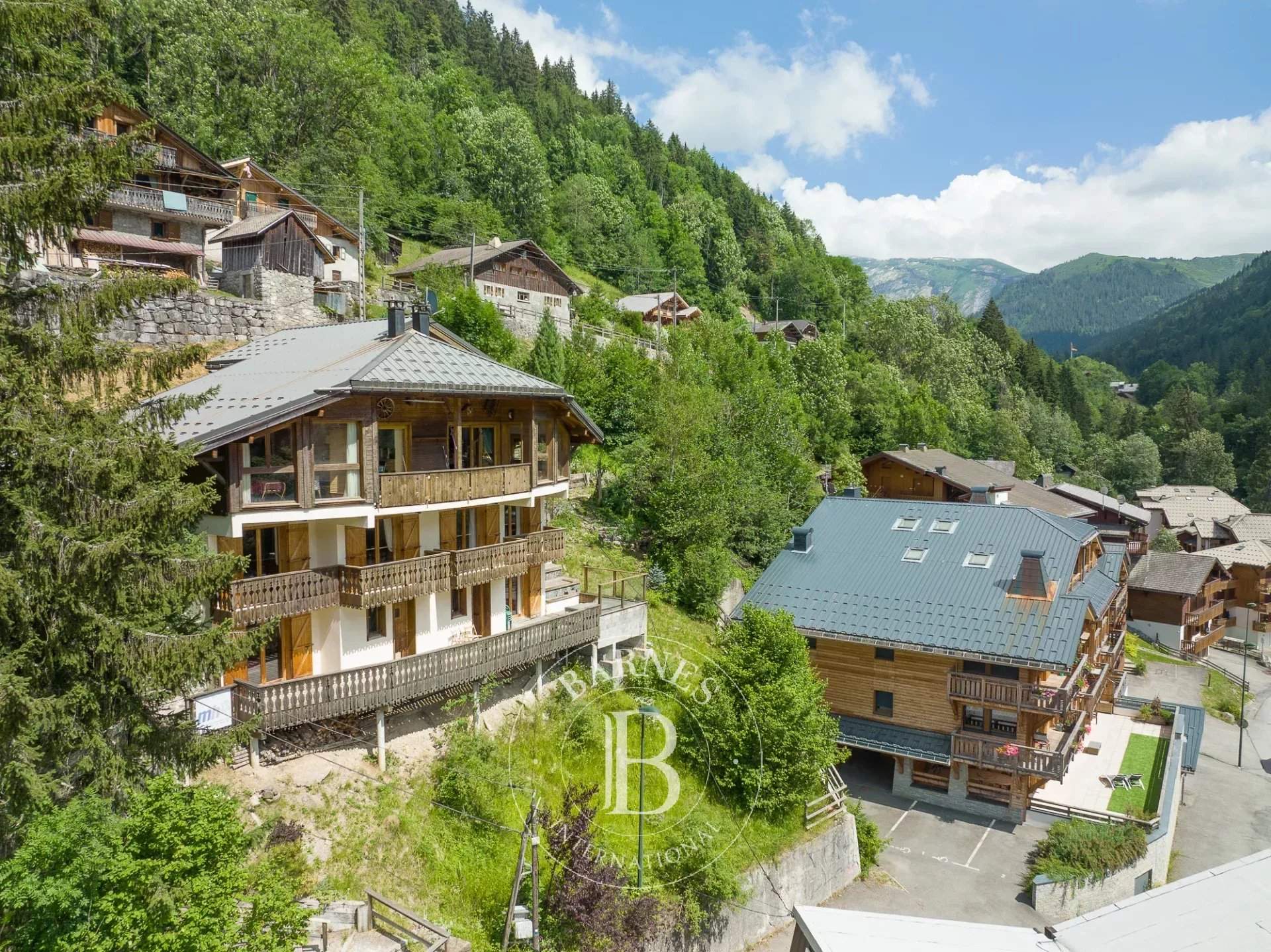 Morzine  - Chalet 9 Pi&egrave;ces 8 Chambres - picture 1