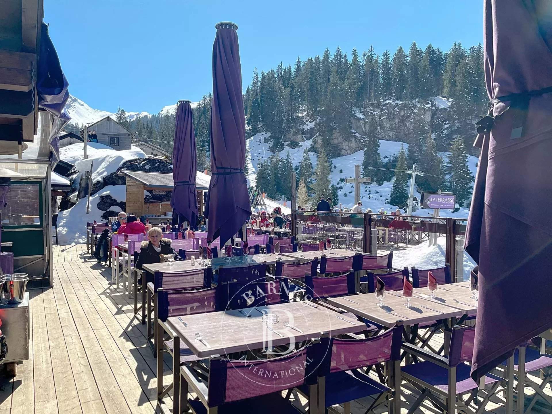 Montriond  - Commerce 5 Pièces - picture 7