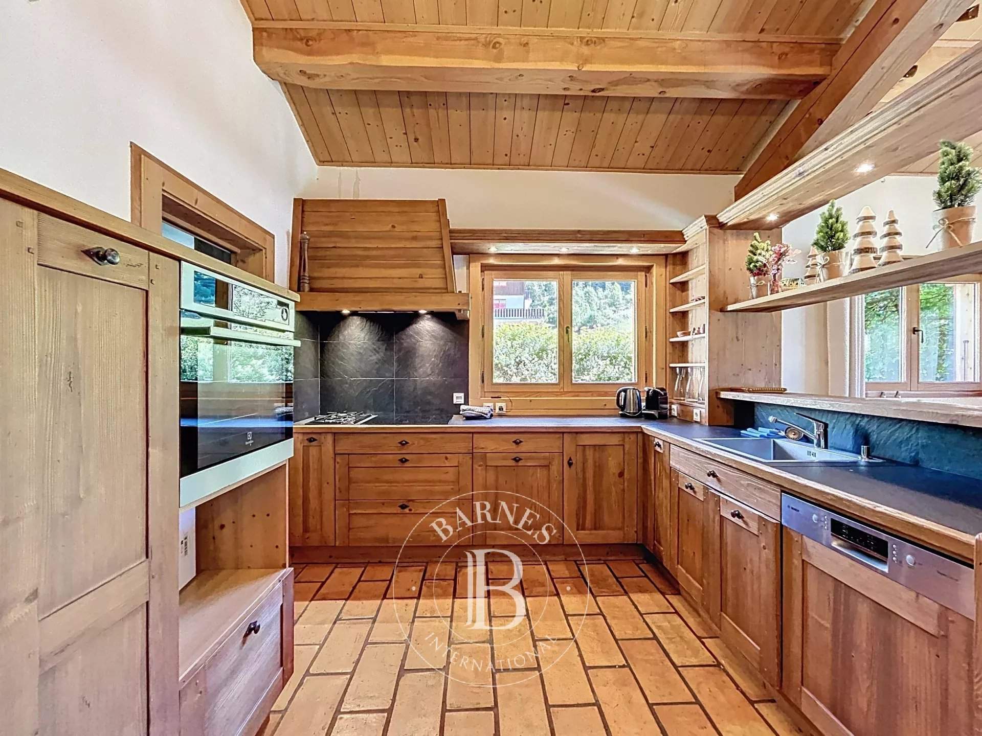 Les Gets  - Housing estate 15 Bedrooms - picture 4