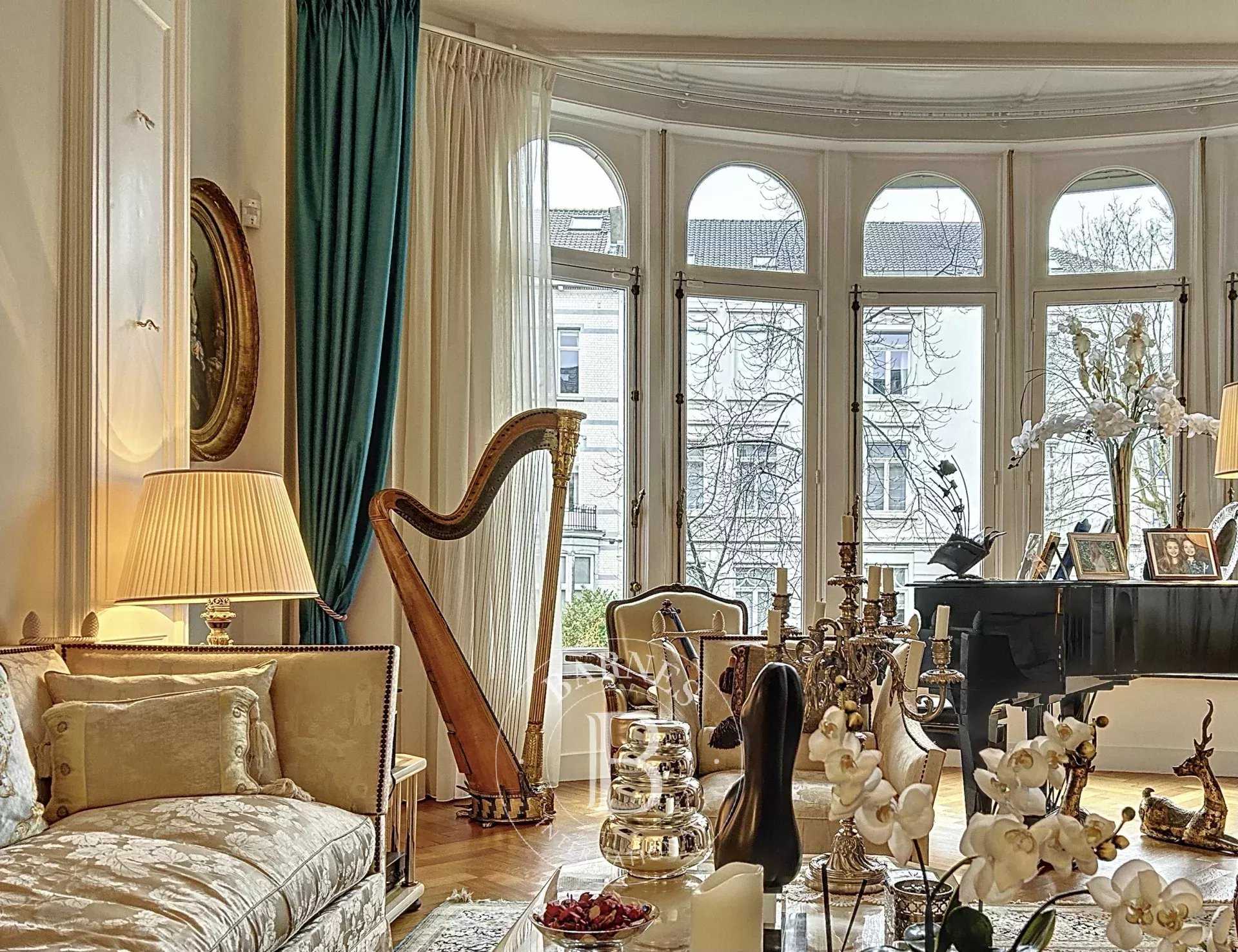 Ixelles  - Appartement 9 Pièces 3 Chambres