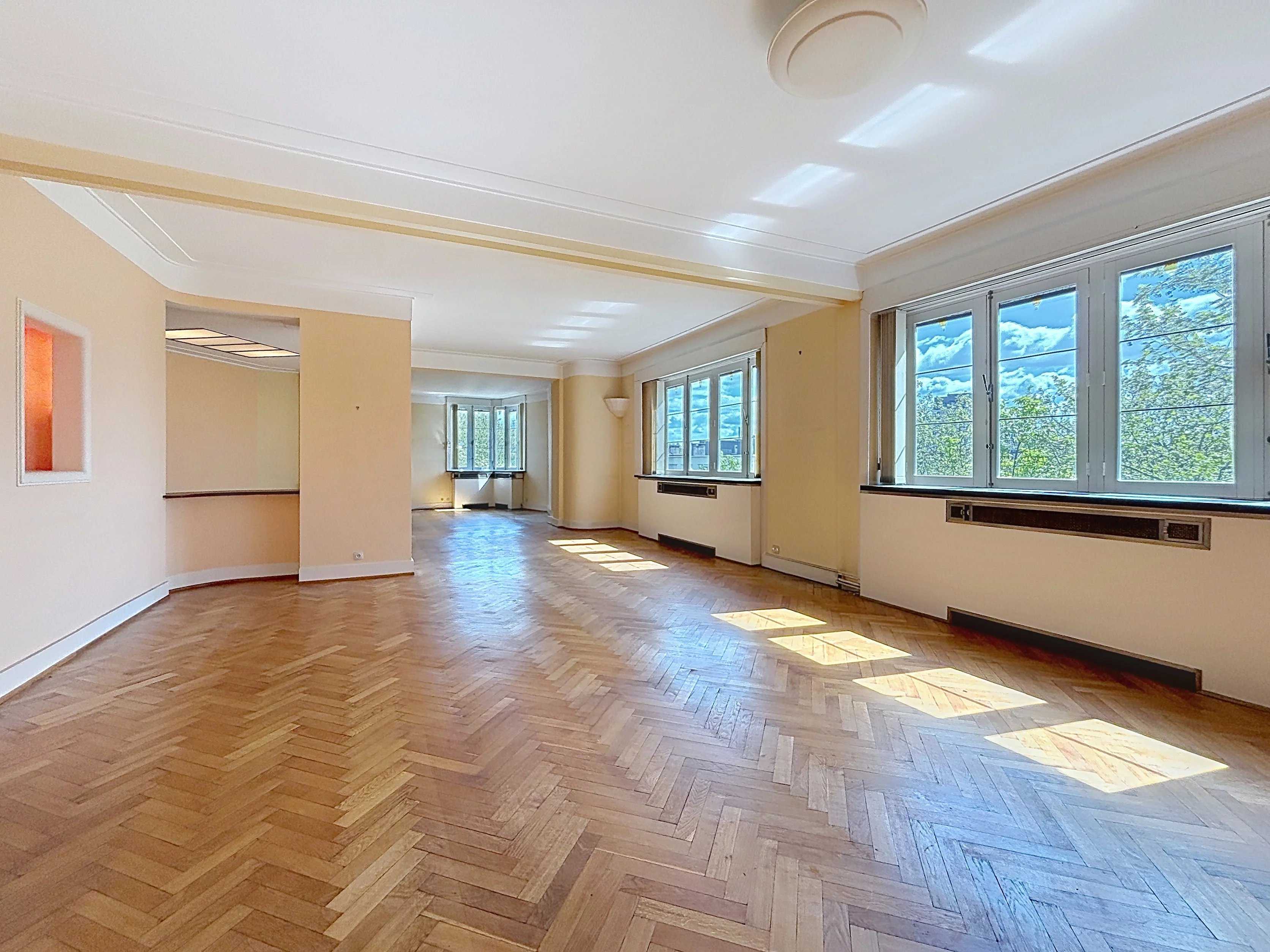 Ixelles  - Appartement 8 Pi&egrave;ces 3 Chambres