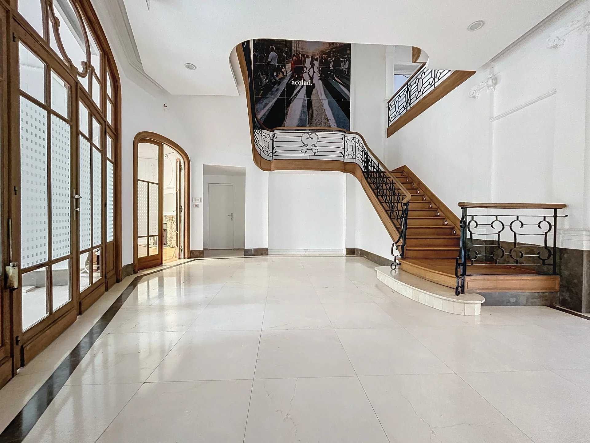 Ixelles  - Bureaux 20 Pi&egrave;ces