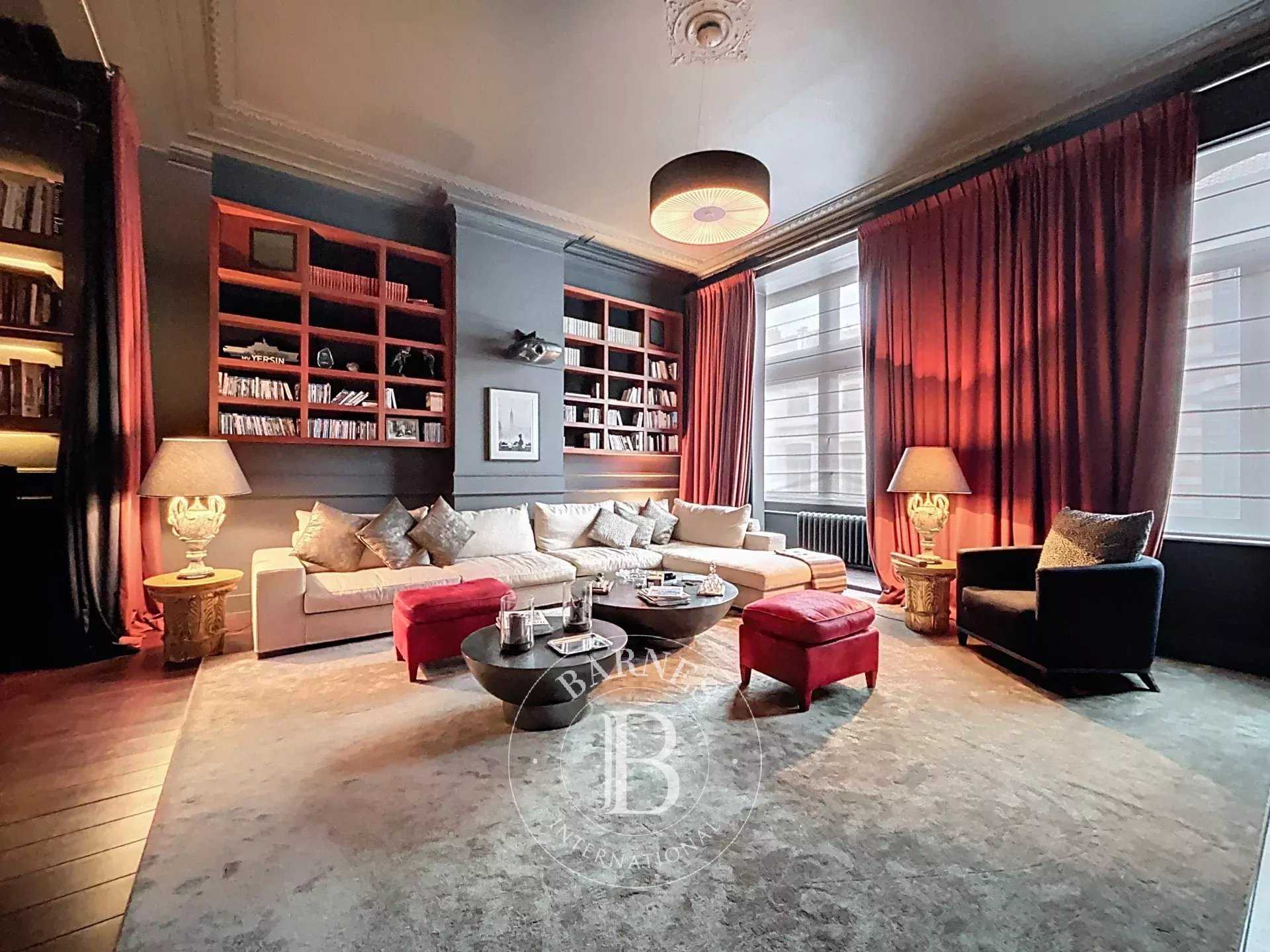 Ixelles  - Maison 18 Pièces 4 Chambres