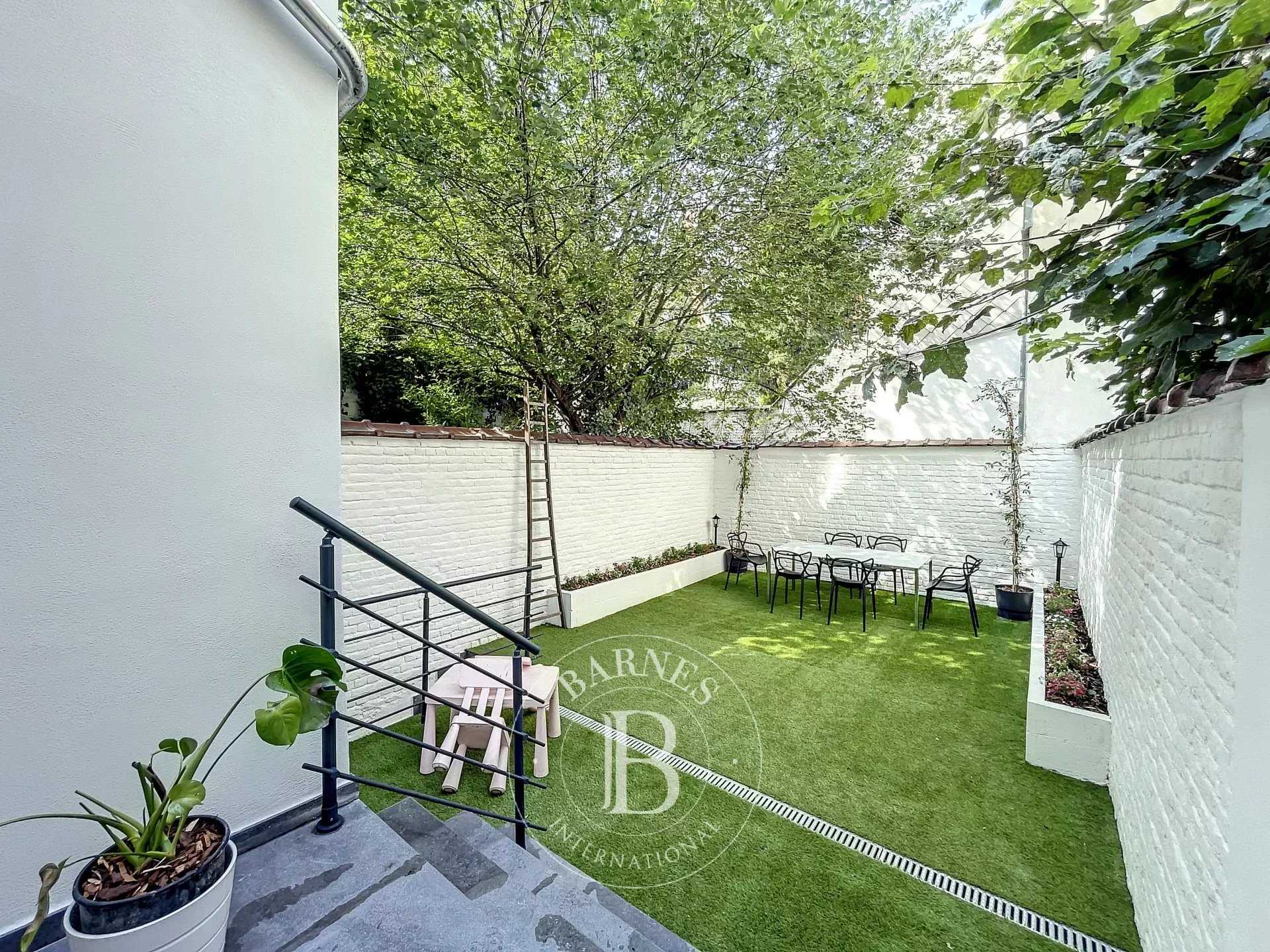 Bruxelles  - Townhouse 6 Bedrooms